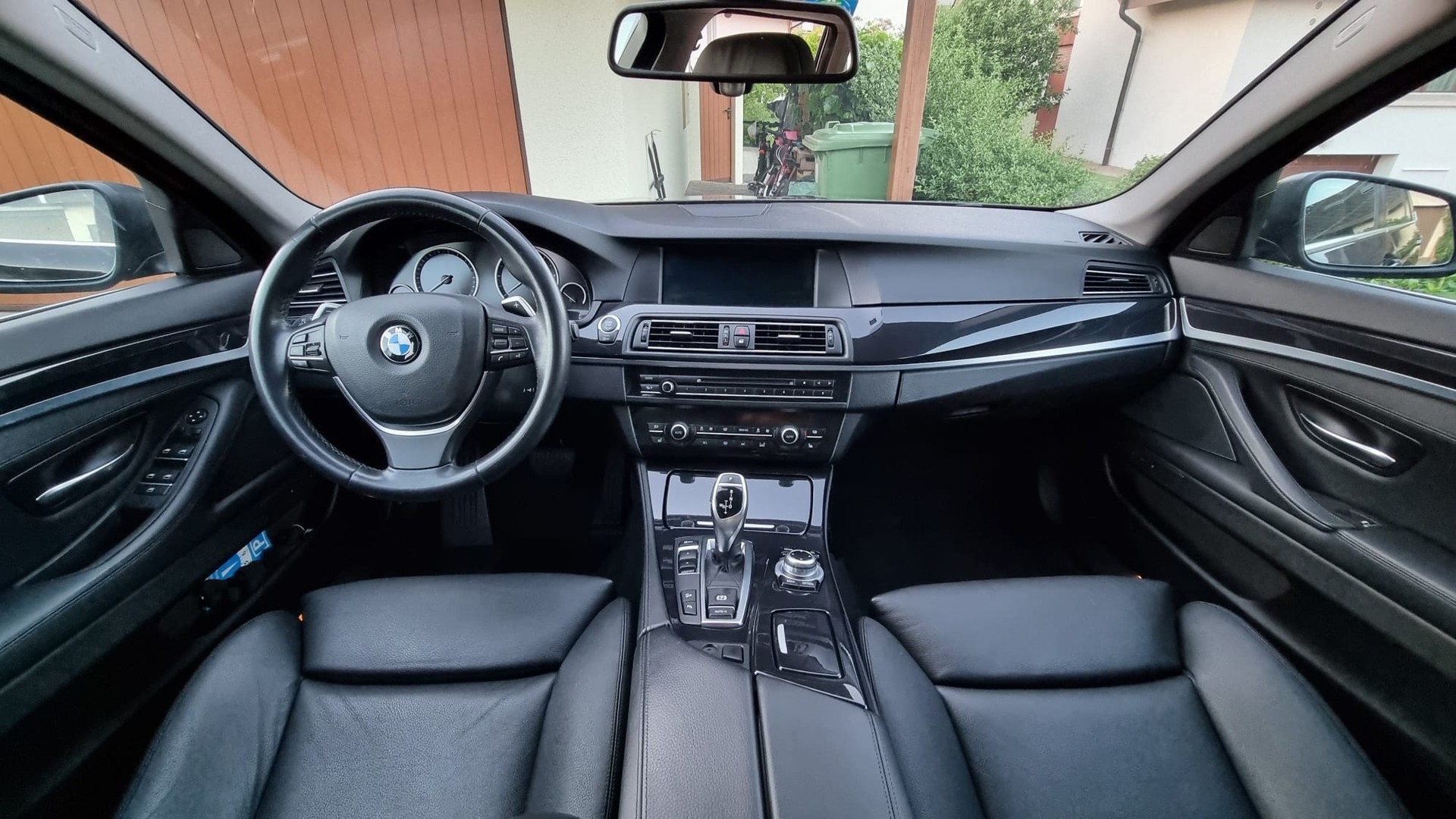 BMW 525d xDrive-image-17