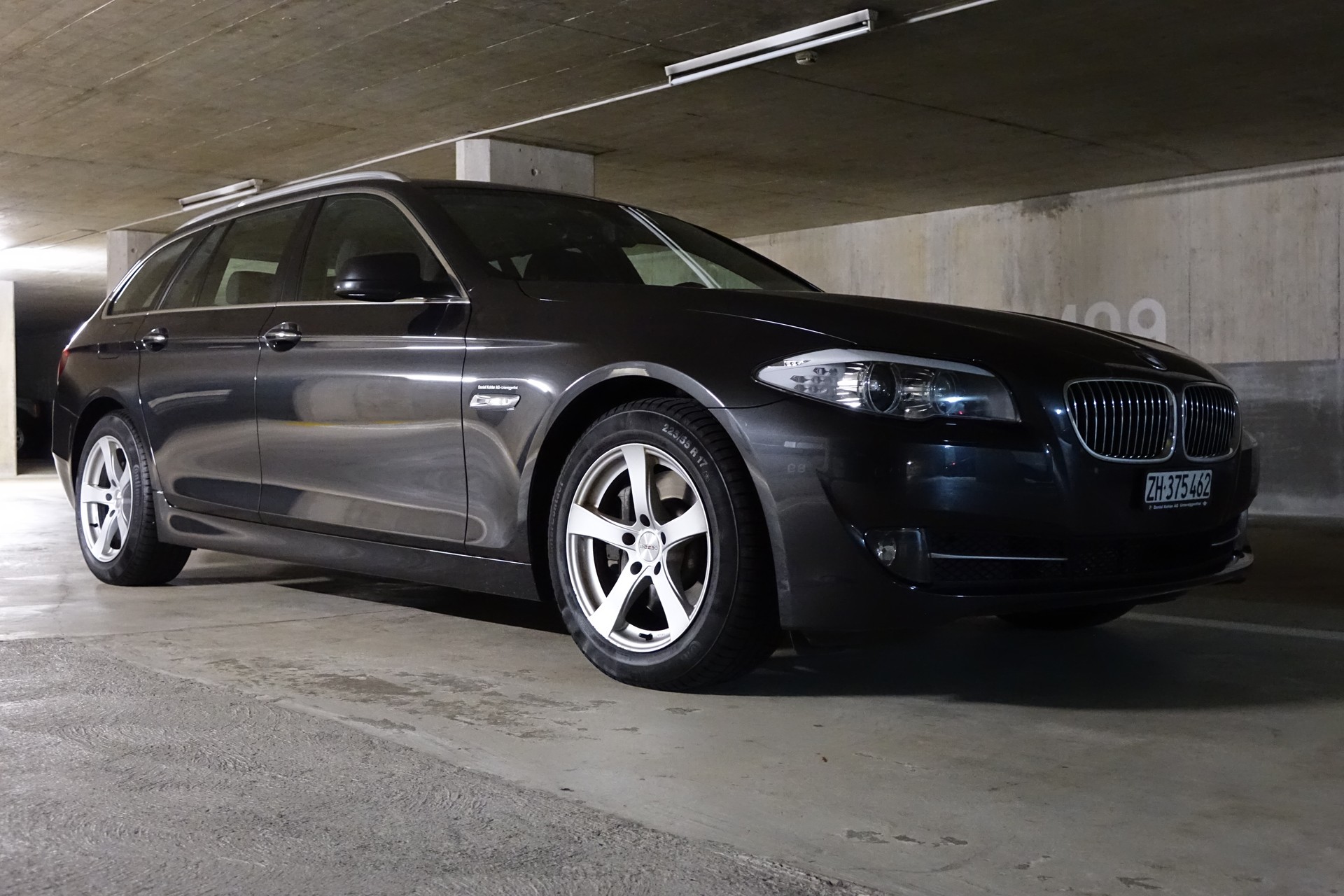 BMW 525d xDrive-image-4