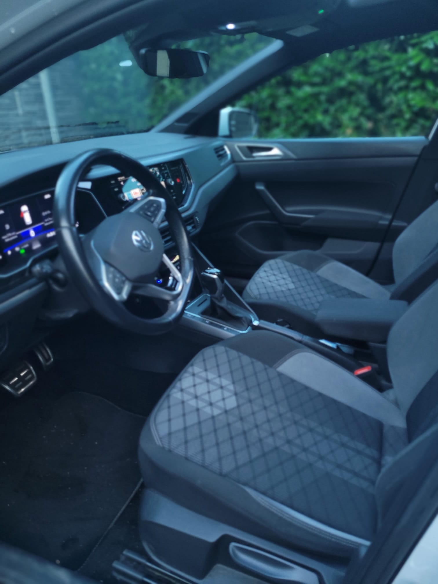 VW 1.0 TSI R-Line DSG-image-5