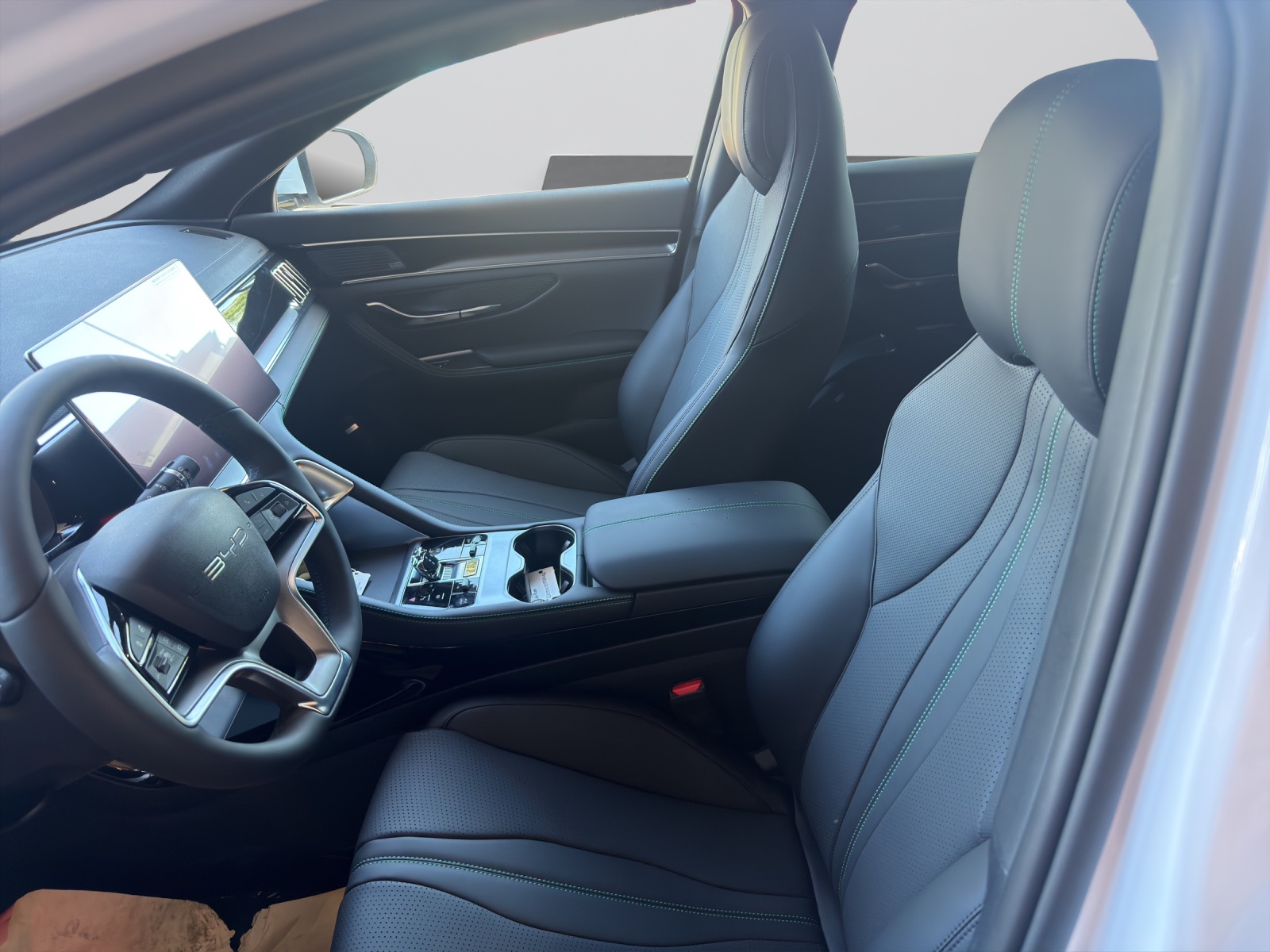 BYD Seal U DM-i Design AWD-image-4