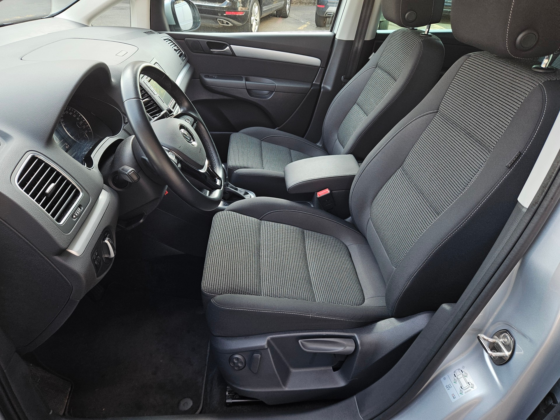 VW Sharan 1.4 TSI BlMT Comfortline DSG-image-5
