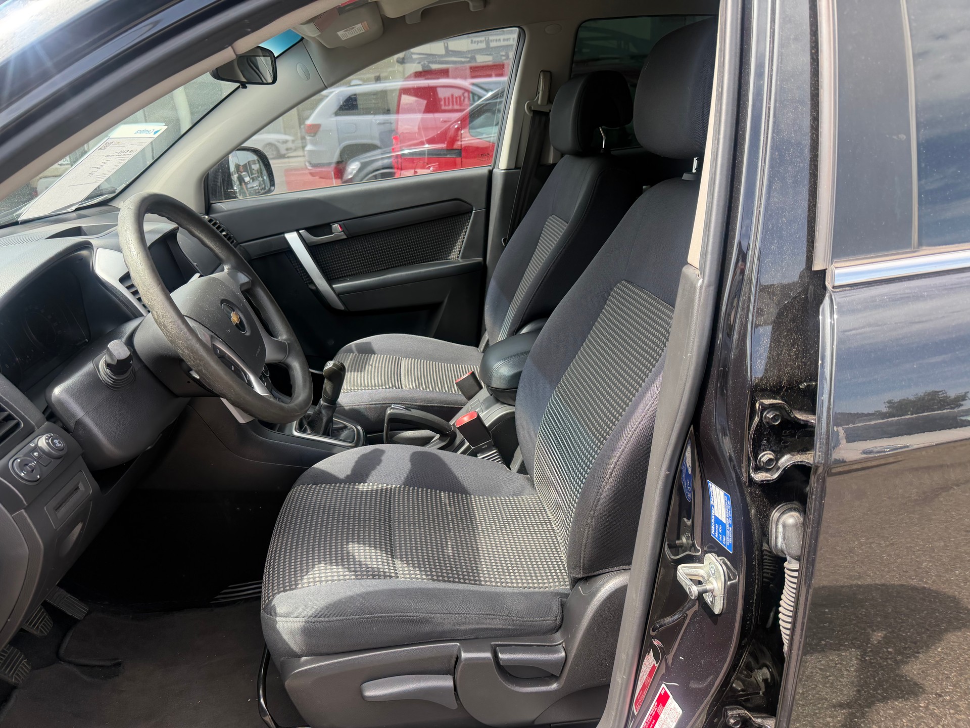 CHEVROLET Captiva 2.4 LS 2WD-image-10