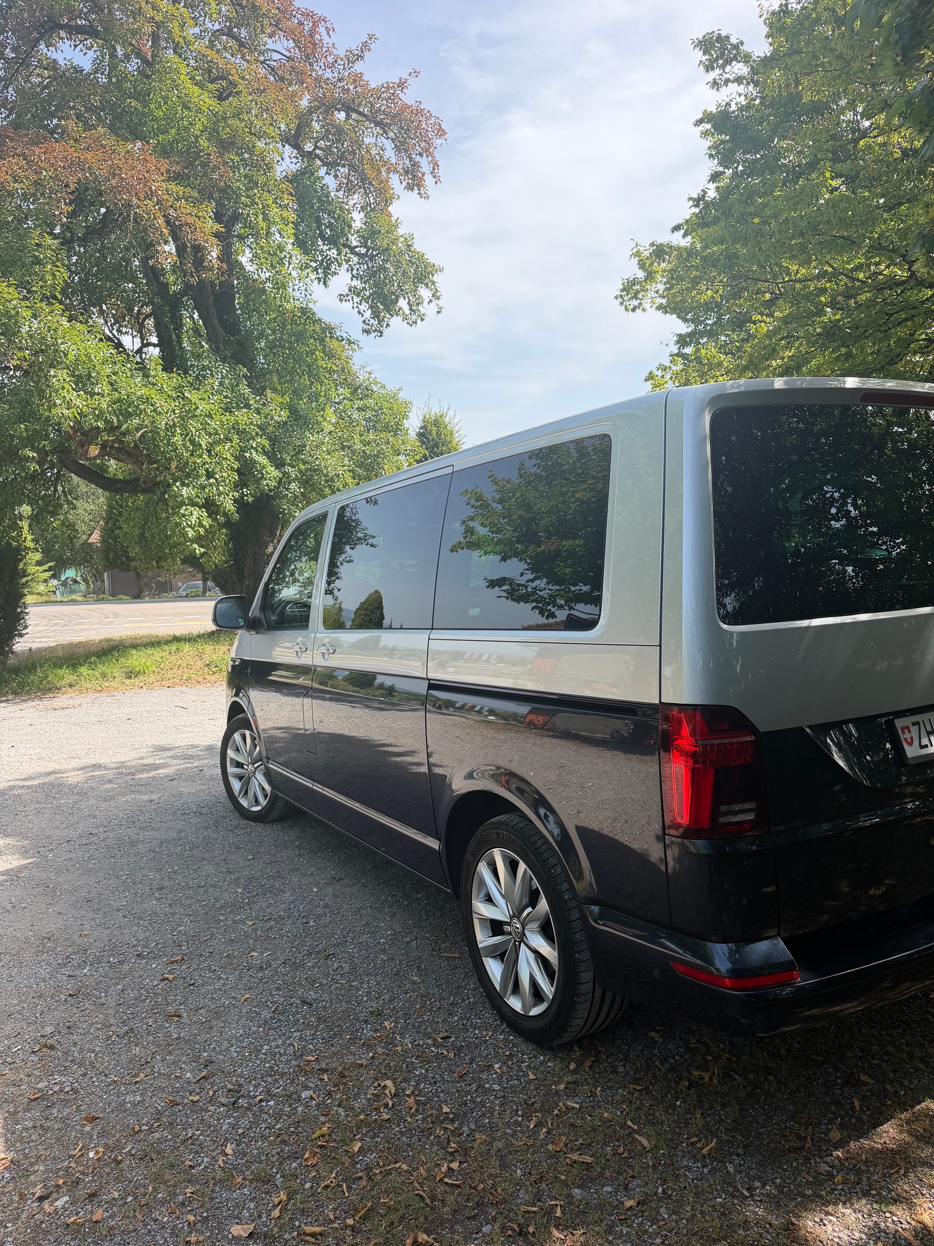 VW 2.0 TDI 204 Comfortline Edition DSG 4m-image-1