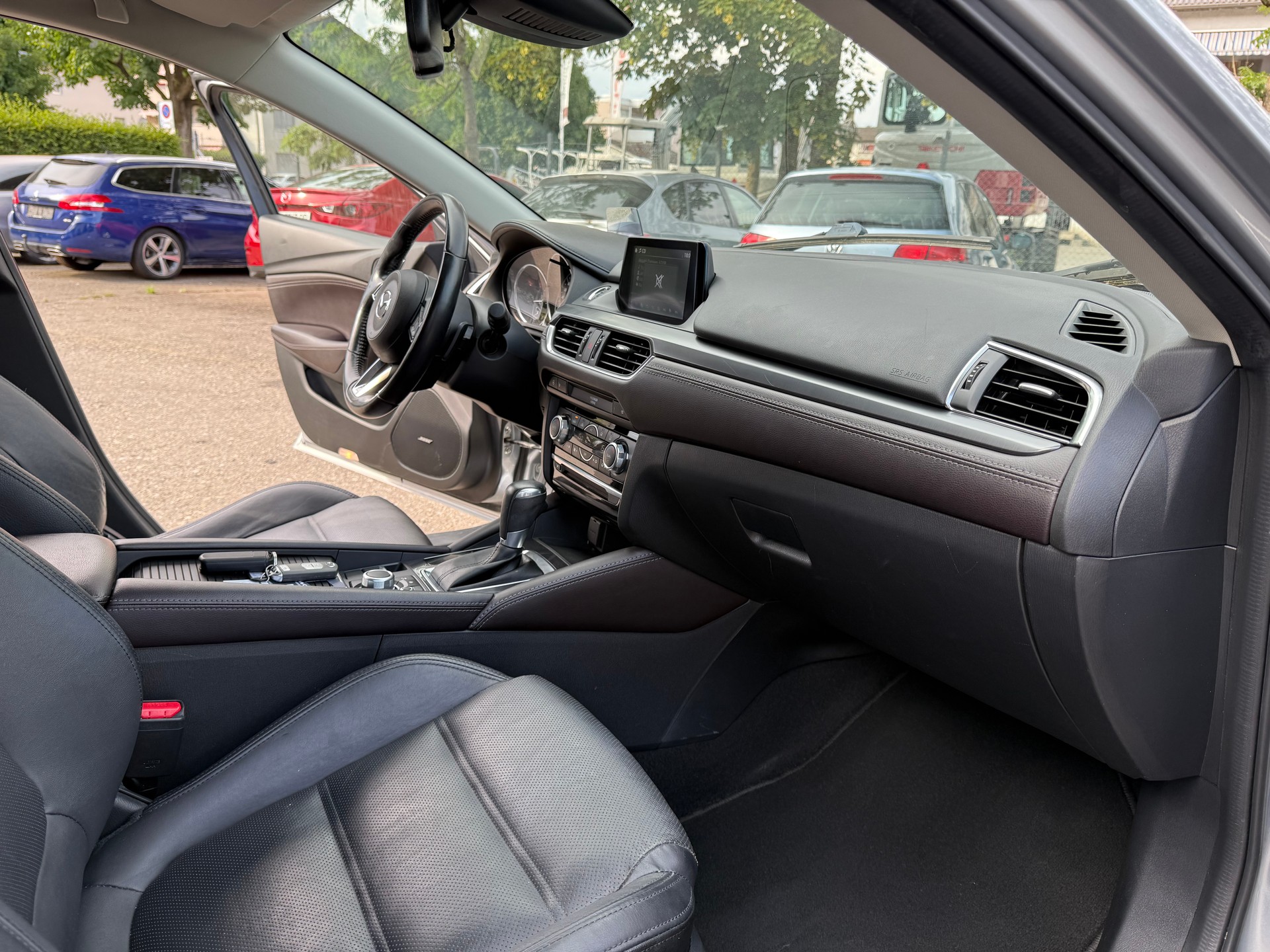 MAZDA 6 Sportwagon SKYACTIV-D 175 Revolution Automat AWD-image-8