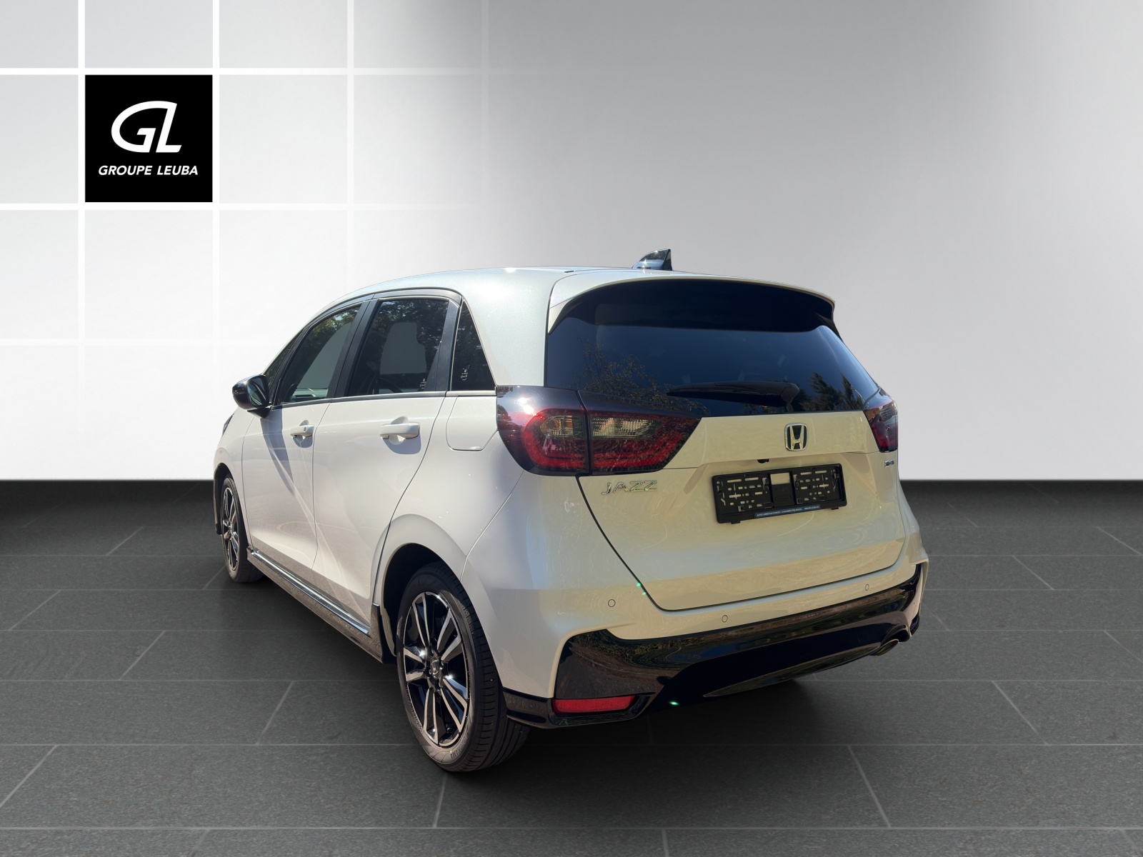 HONDA Jazz 1.5i-MMD Advance-showroom-element-2