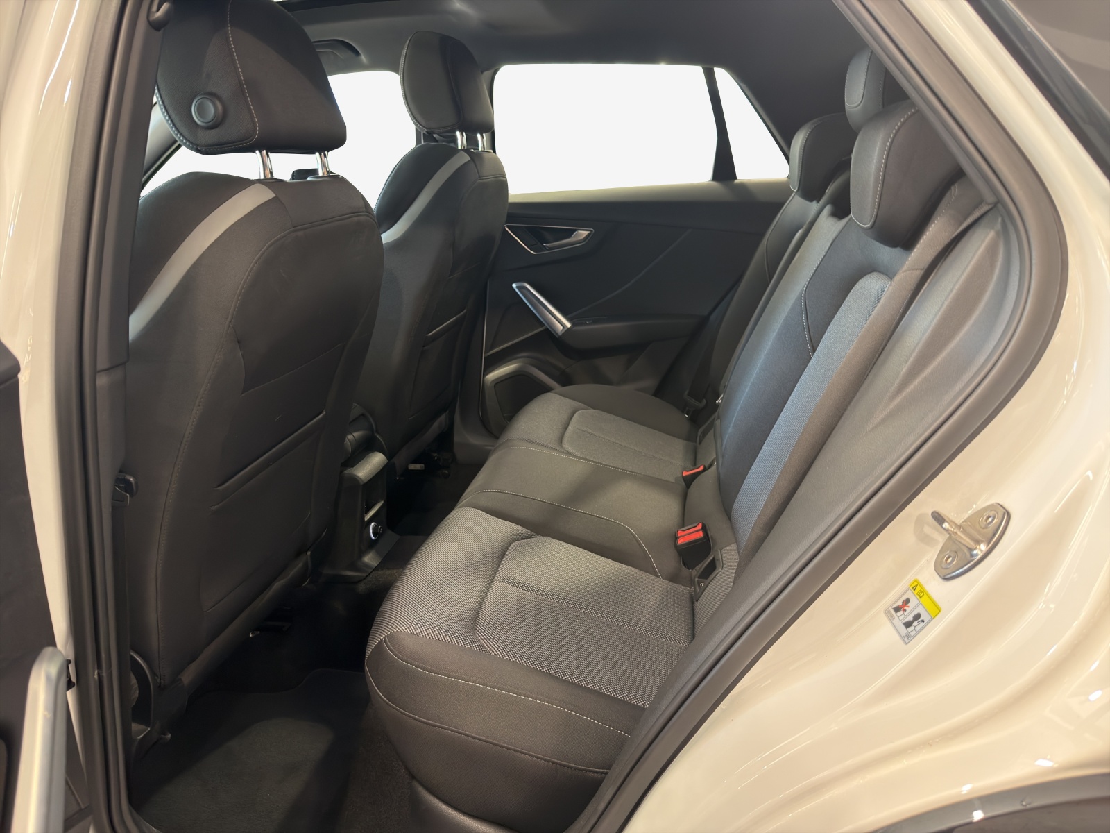 AUDI Q2 2.0 TDI sport quattro S-tronic-image-11