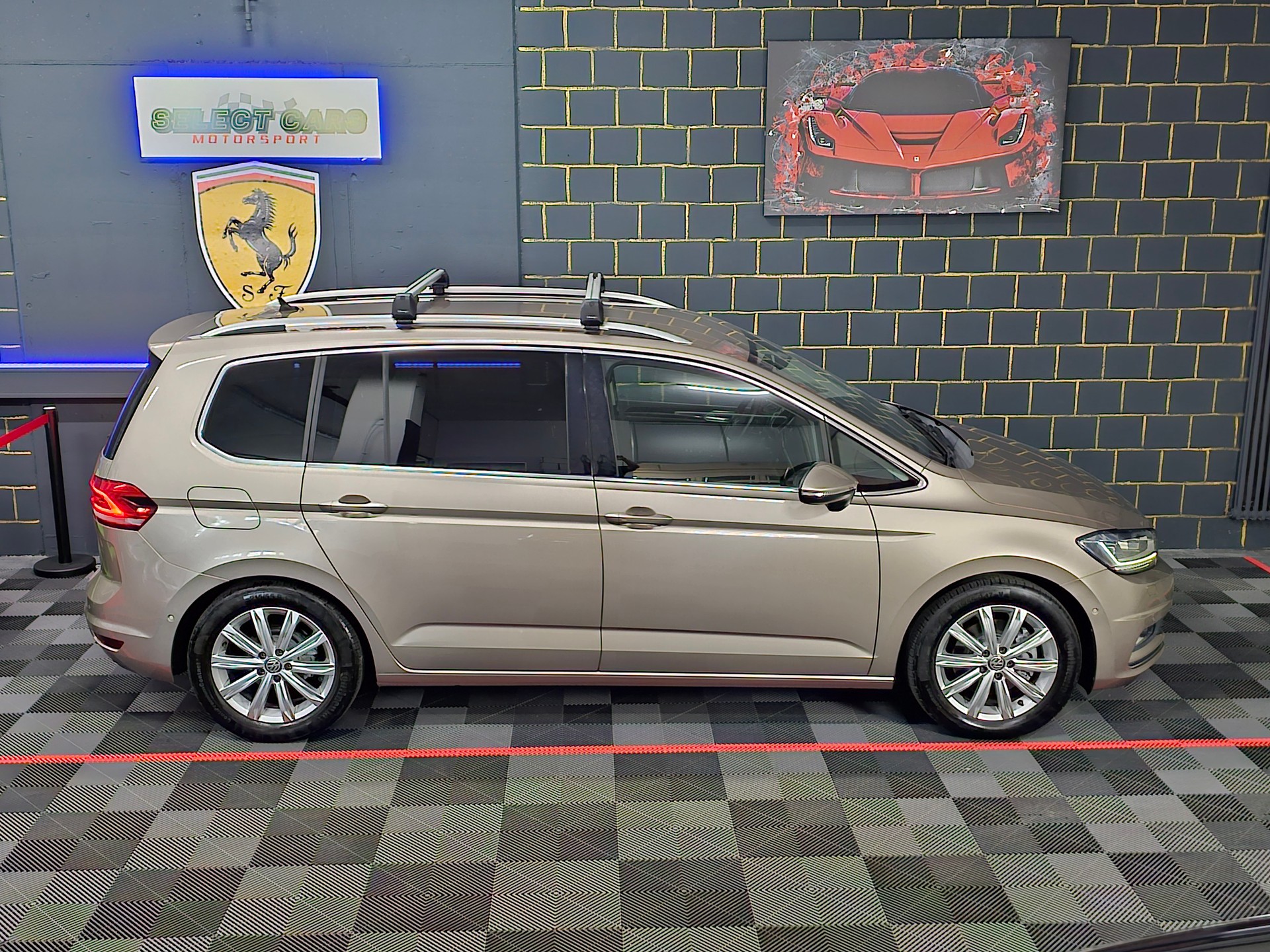 VW Touran 1.4 TSI BlueMotion Technology Highline DSG-image-4