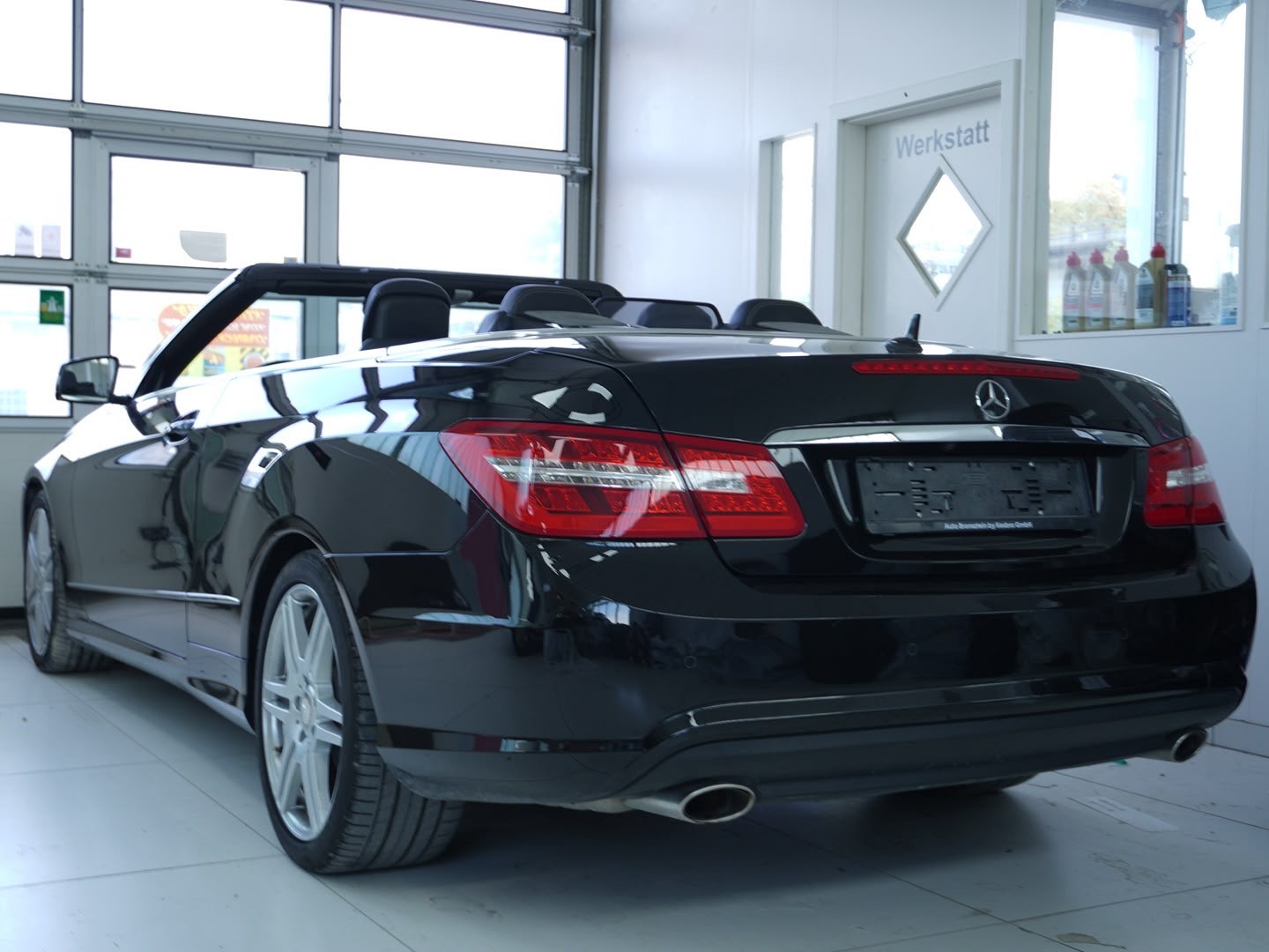 MERCEDES-BENZ E 350 CGI BlueEfficiency 7G-Tronic-image-2