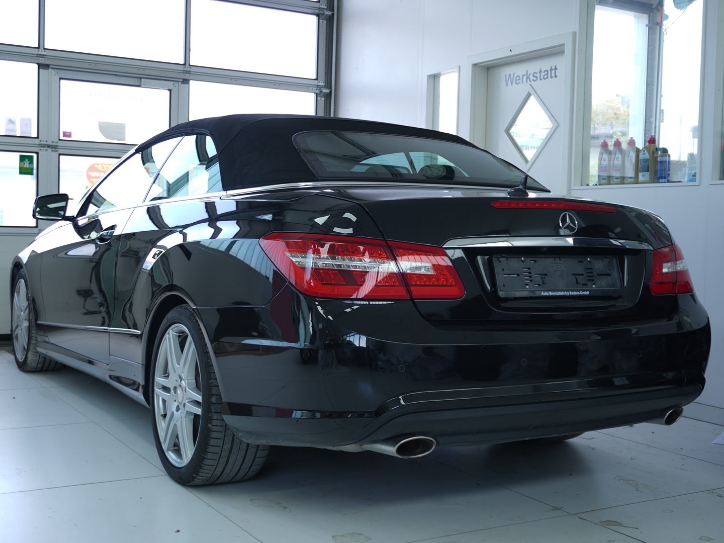 MERCEDES-BENZ E 350 CGI BlueEfficiency 7G-Tronic-image-3
