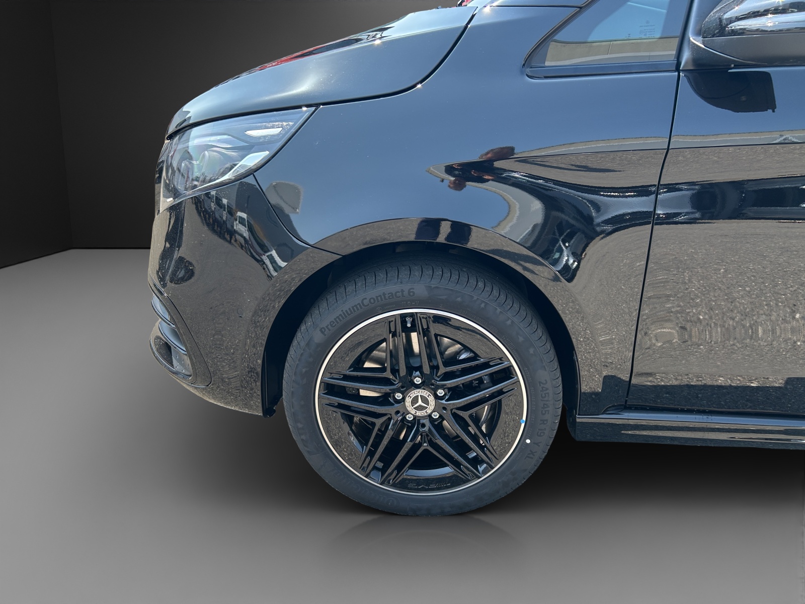 MERCEDES-BENZ V 300 d lang 4Matic Swiss Edition 9G-Tronic-image-12