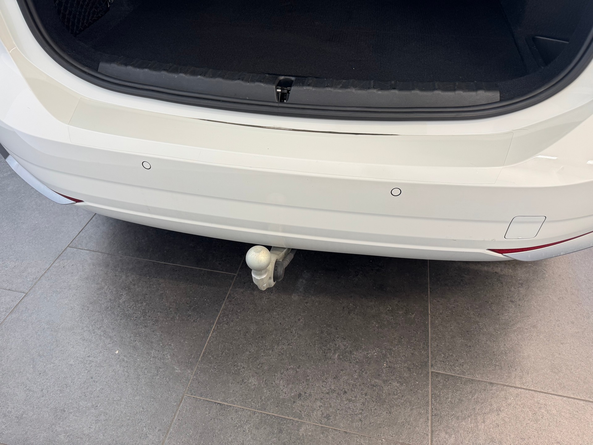 BMW 223d Active Tourer xDrive DKG-image-9