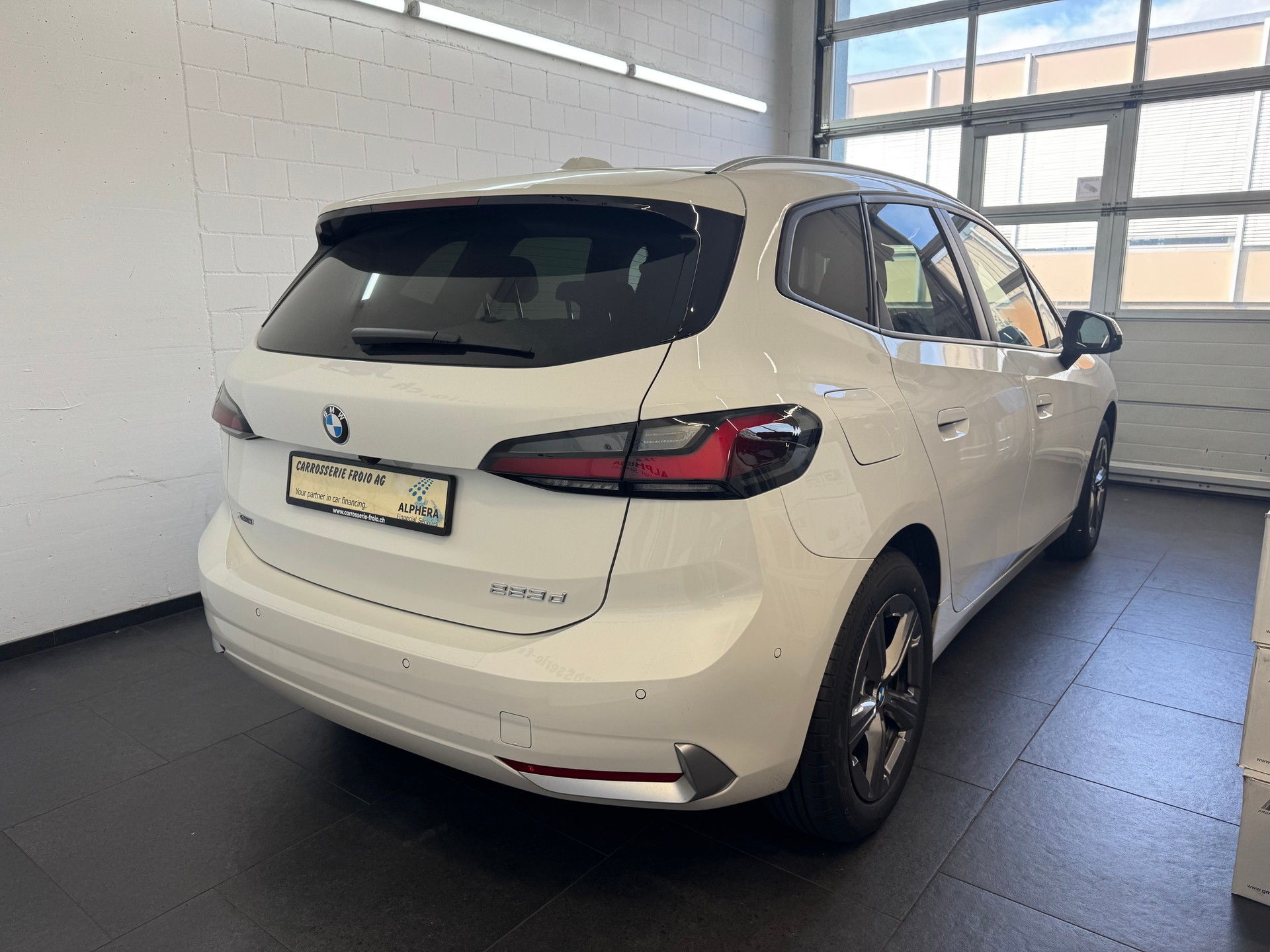 BMW 223d Active Tourer xDrive DKG-image-1