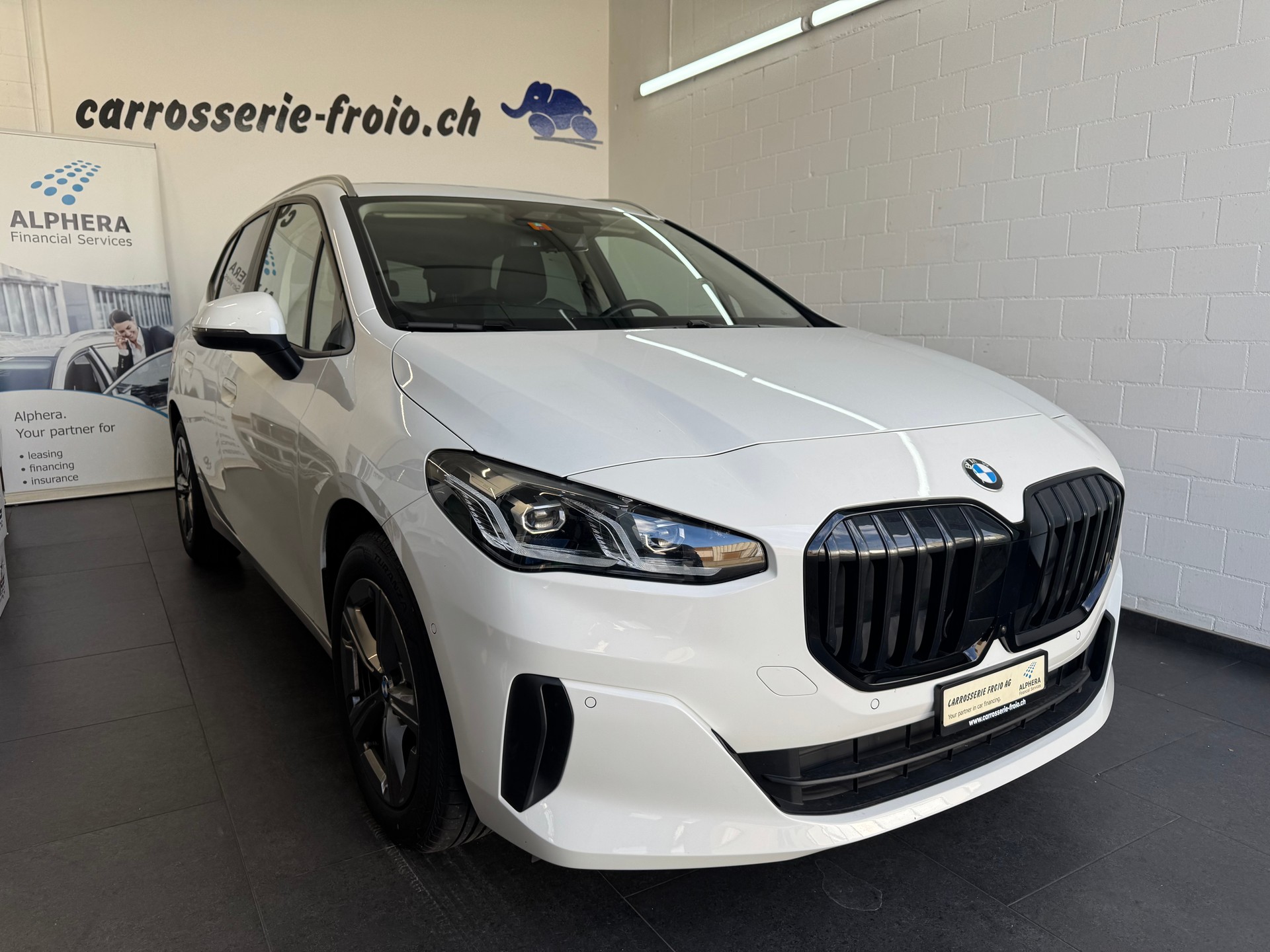 BMW 223d Active Tourer xDrive DKG-image-2