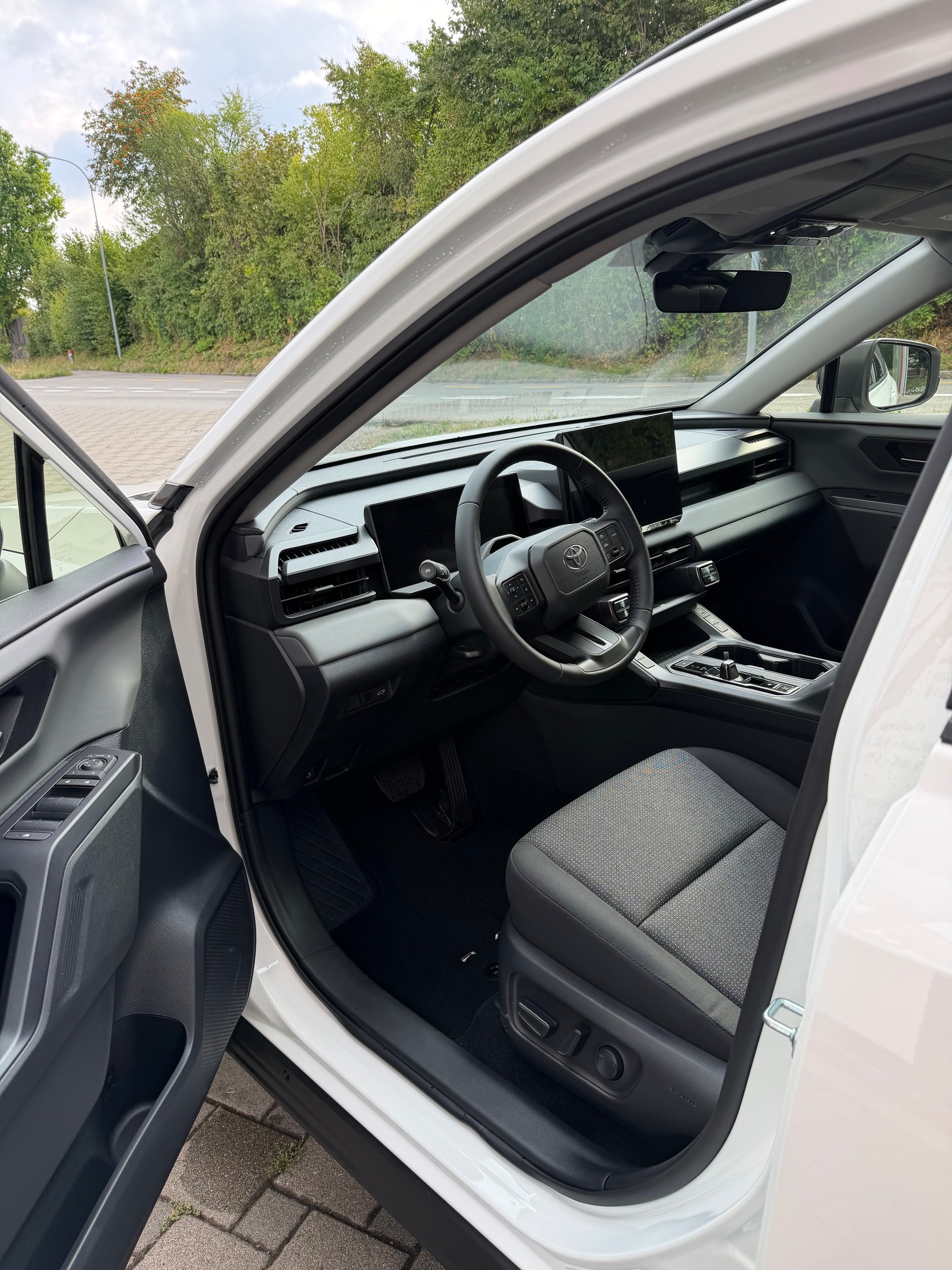 TOYOTA RAV-4 2.5 HSD Trend e-CVT AWD-image-4