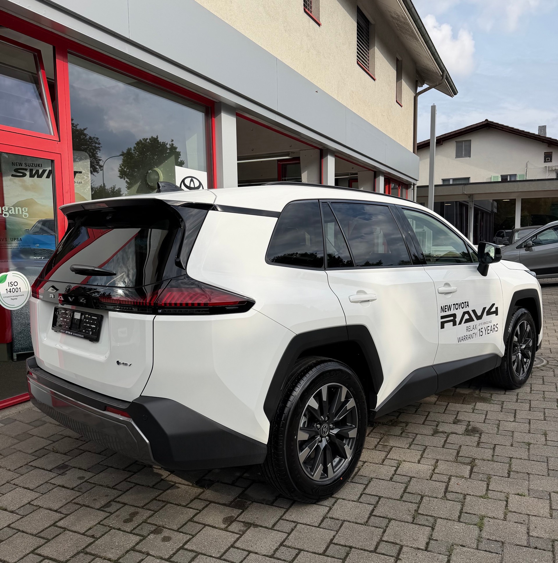 TOYOTA RAV-4 2.5 HSD Trend e-CVT AWD-image-2