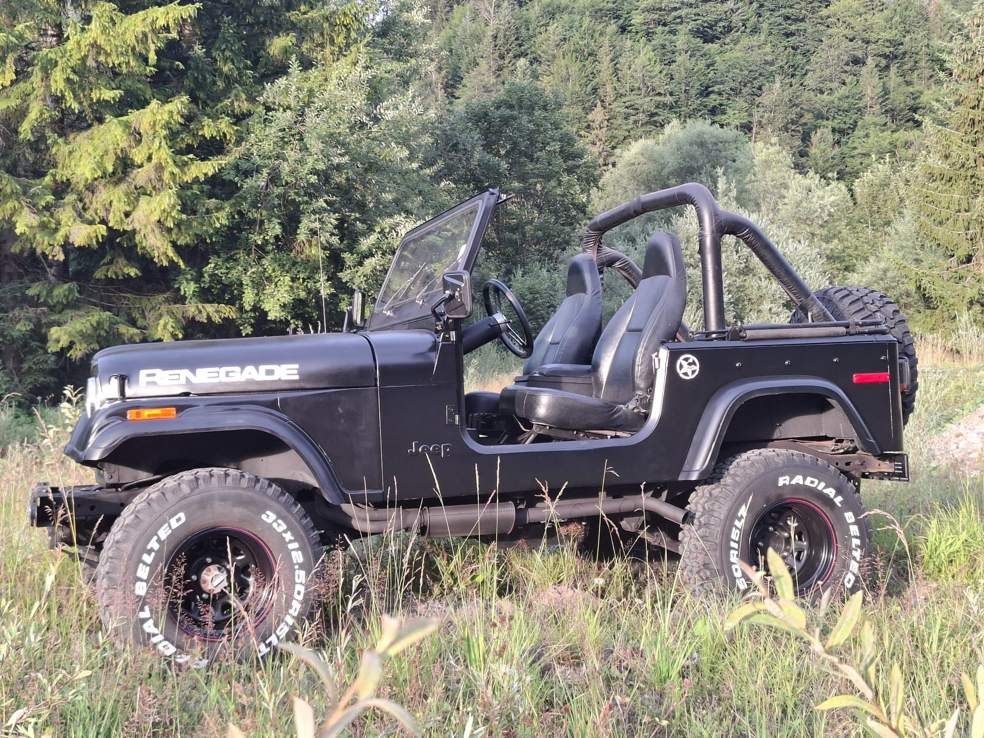 JEEP Renegade V8-image-7