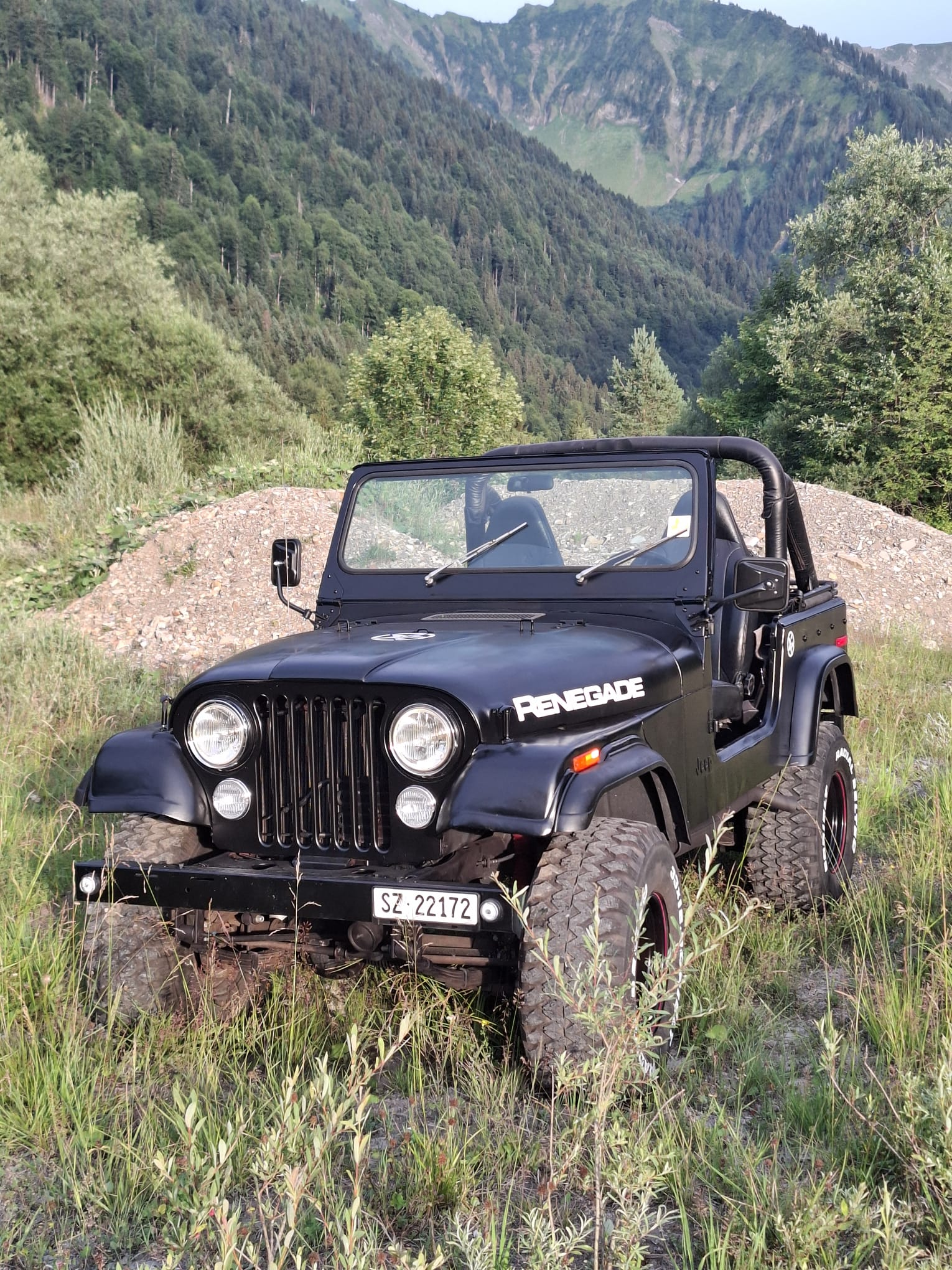 JEEP Renegade V8-image-9