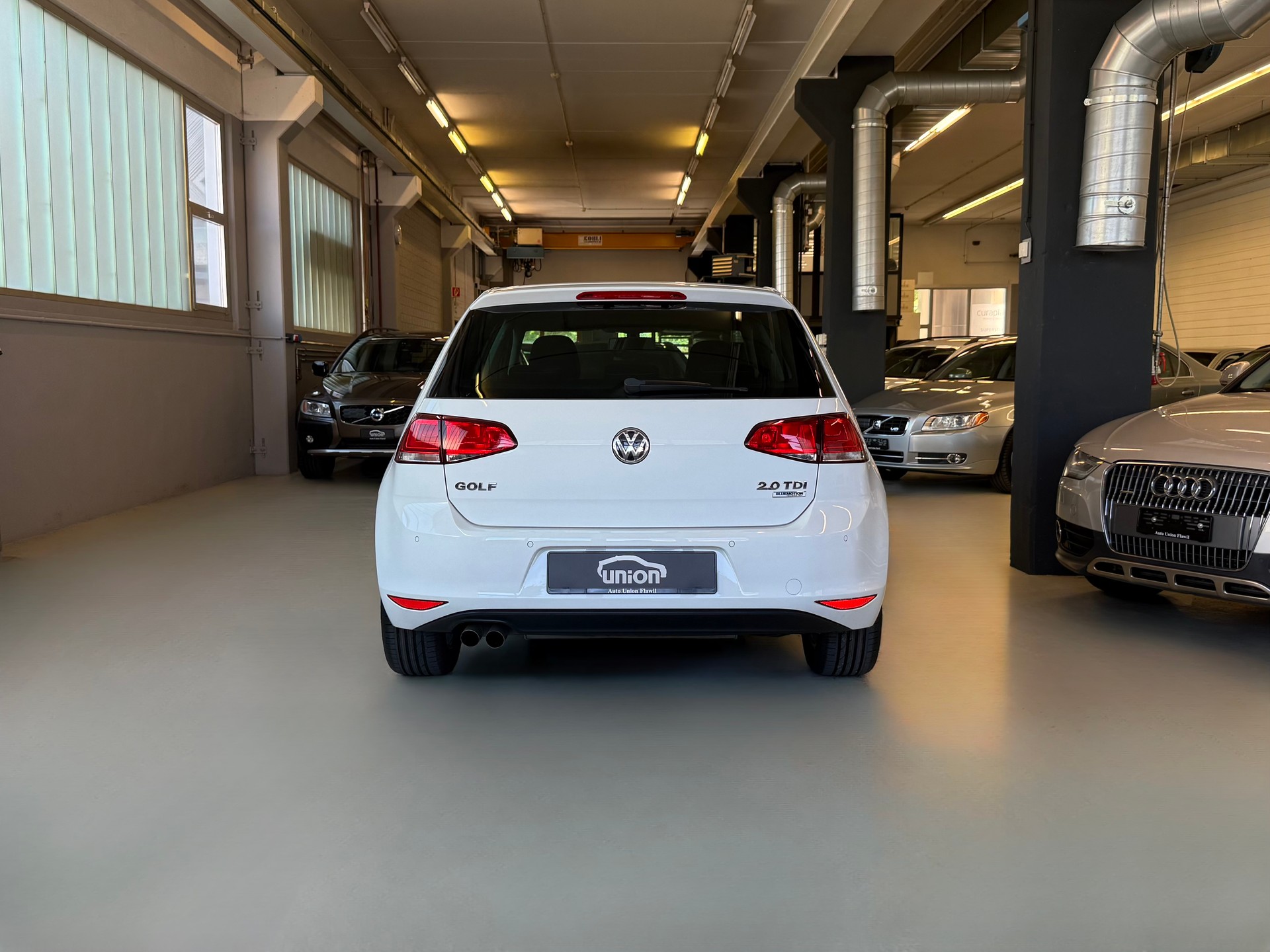 VW Golf 2.0 TDI Lounge-image-7