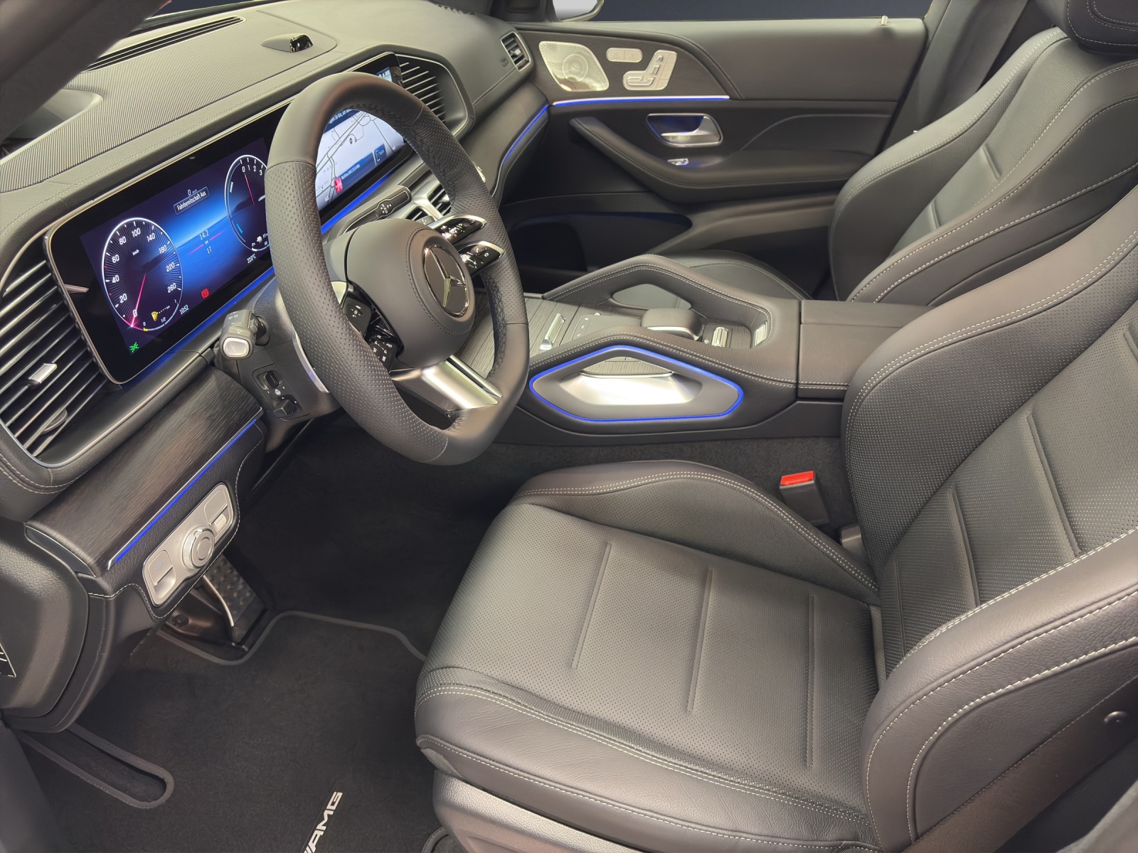 MERCEDES-BENZ GLE 400 e 4M with EQ Hybrid Technology-image-8