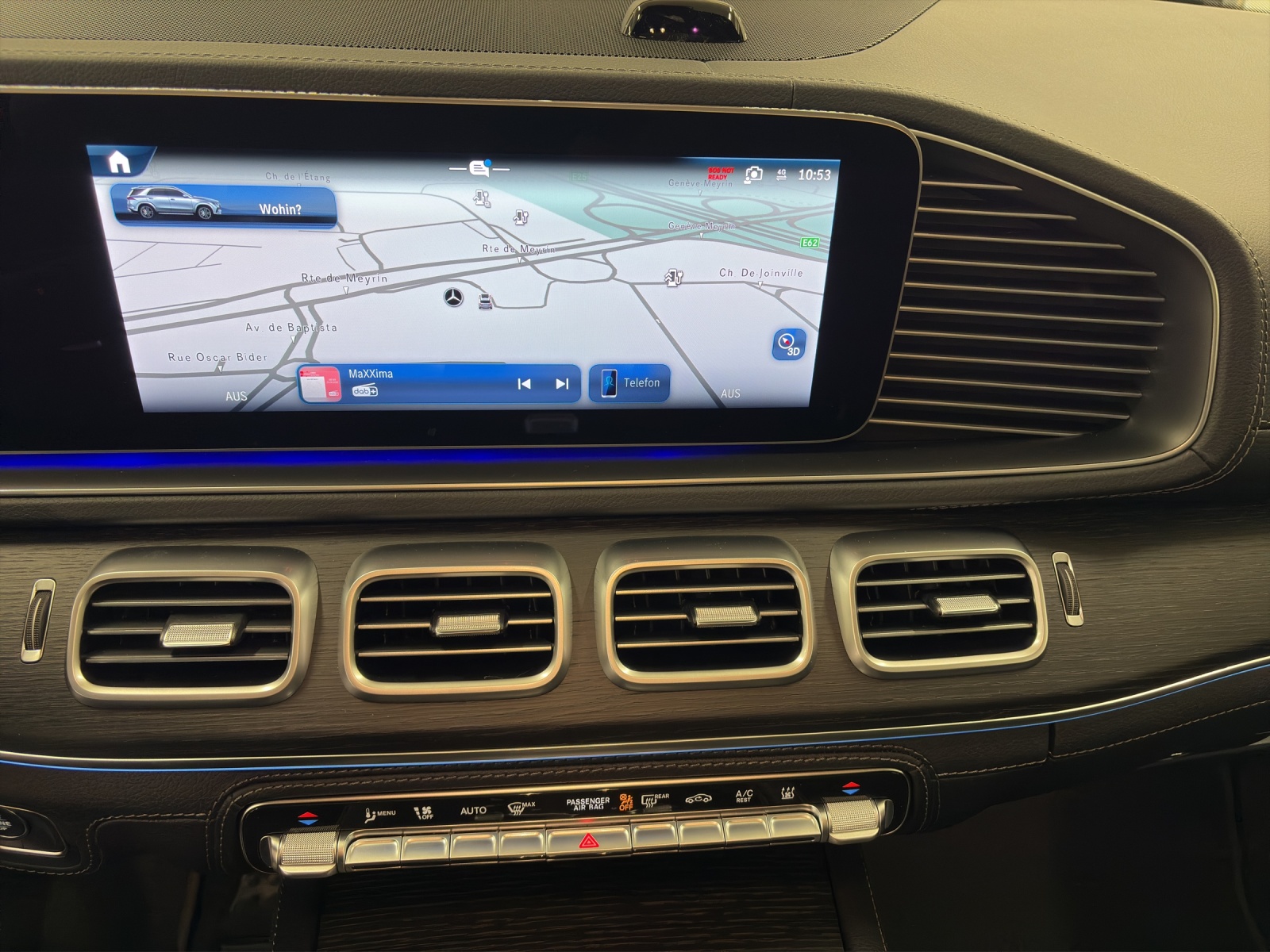MERCEDES-BENZ GLE 400 e 4M with EQ Hybrid Technology-image-7