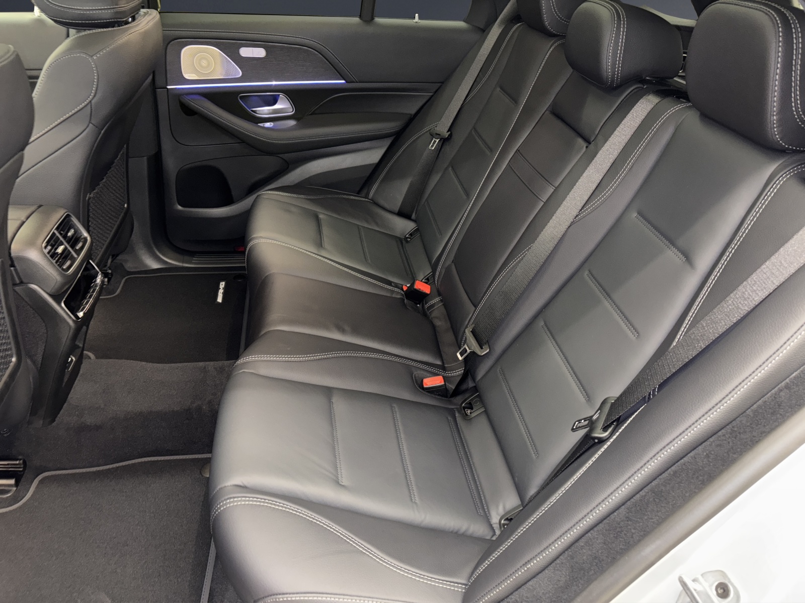 MERCEDES-BENZ GLE 400 e 4M with EQ Hybrid Technology-image-10