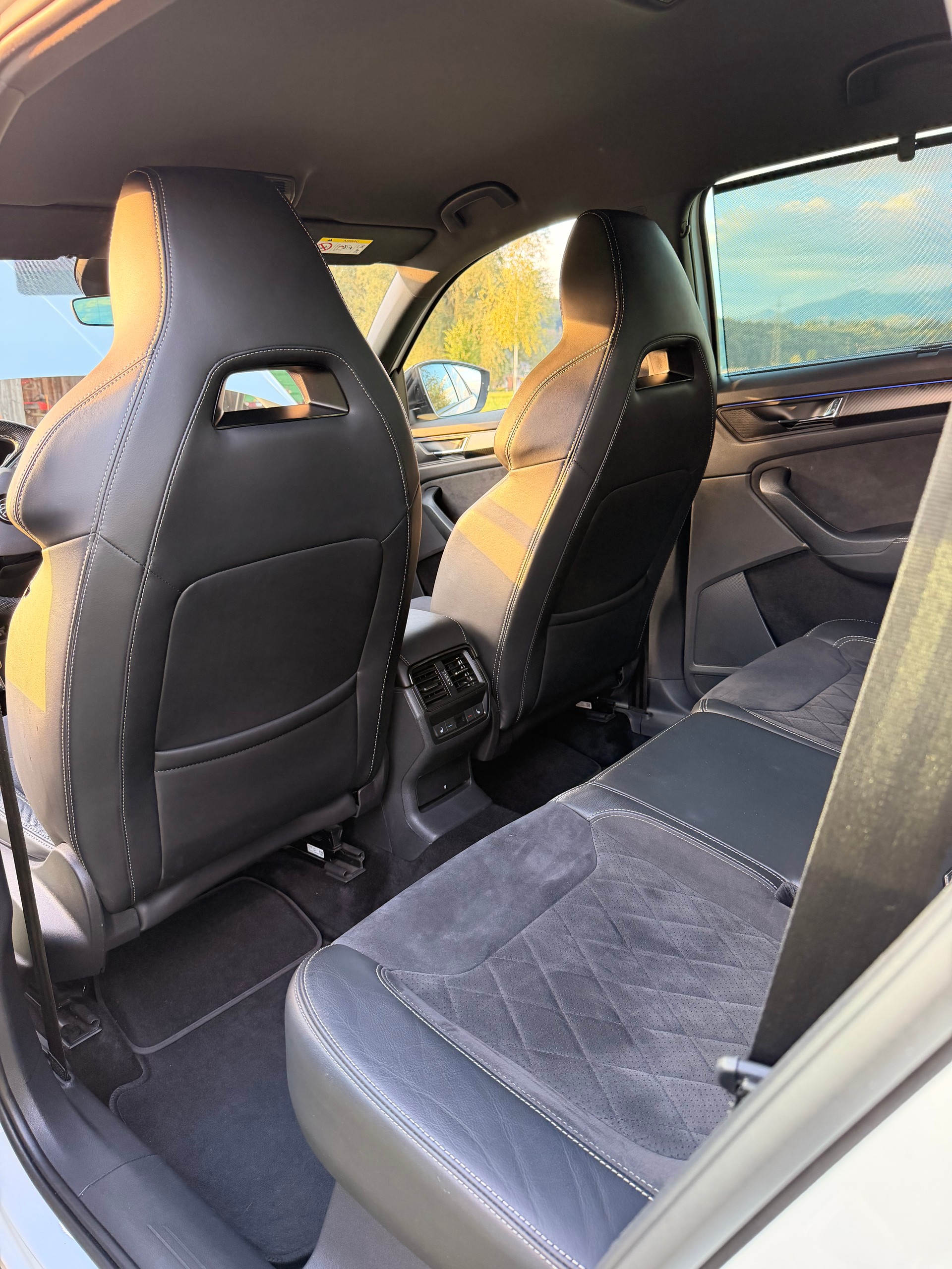 SKODA 2.0 TDI 190 Sportline DSG-image-16