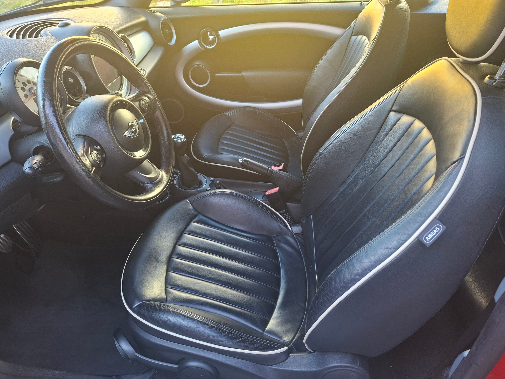 MINI Cooper S Cabriolet-image-6