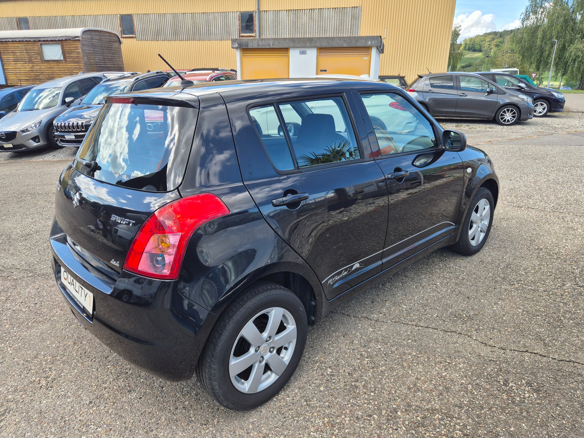 SUZUKI Swift 1.3i 16V GL Top 4x4-image-4