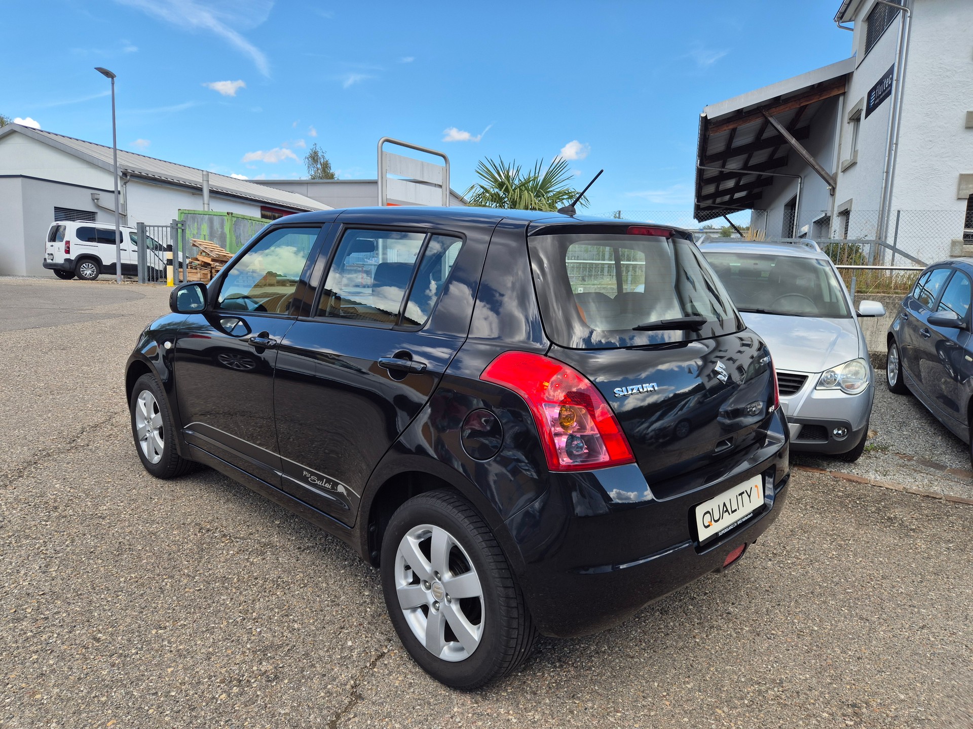 SUZUKI Swift 1.3i 16V GL Top 4x4-image-6