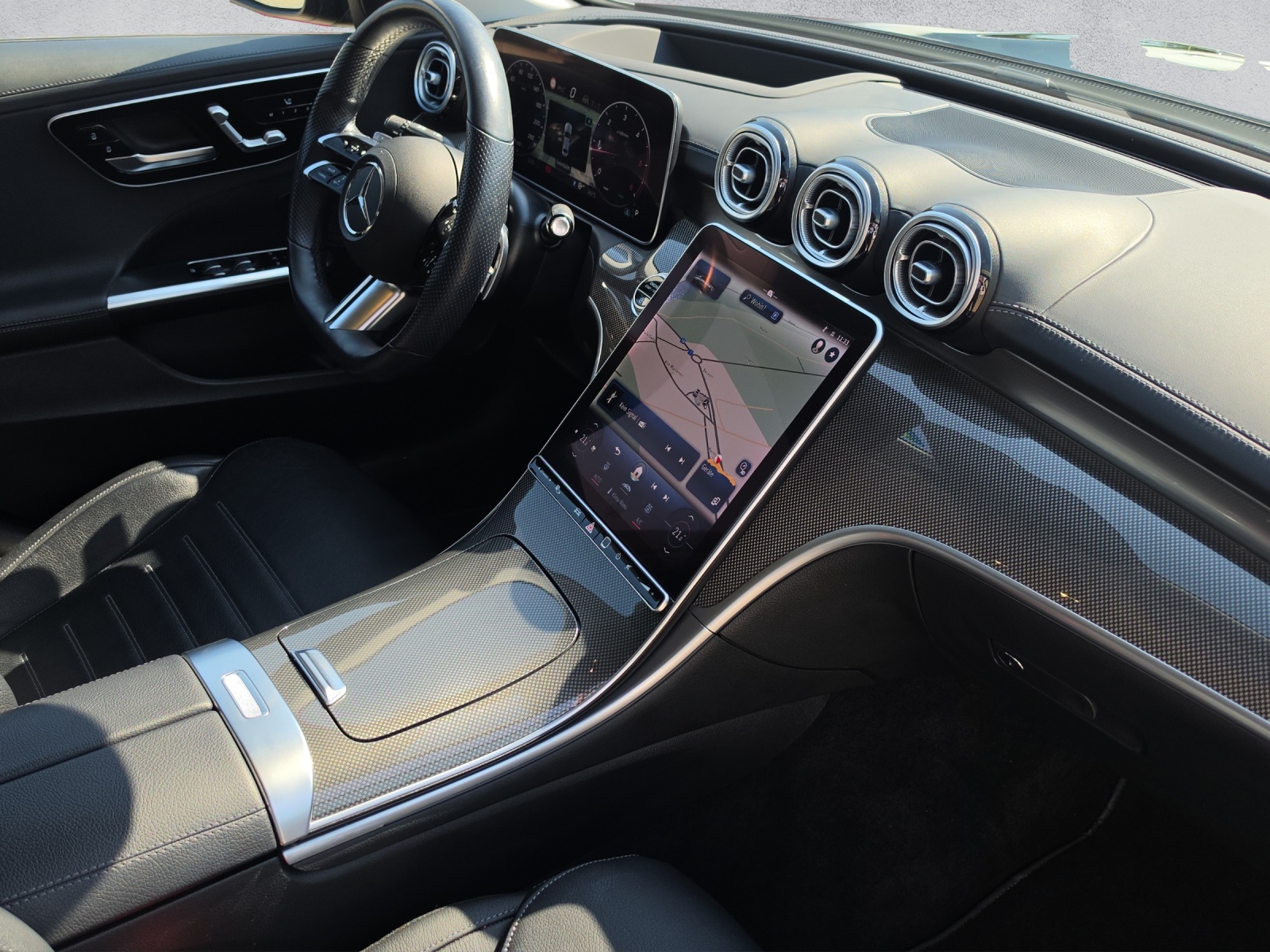 MERCEDES-BENZ C 220 d 4Matic AMG Line-image-9