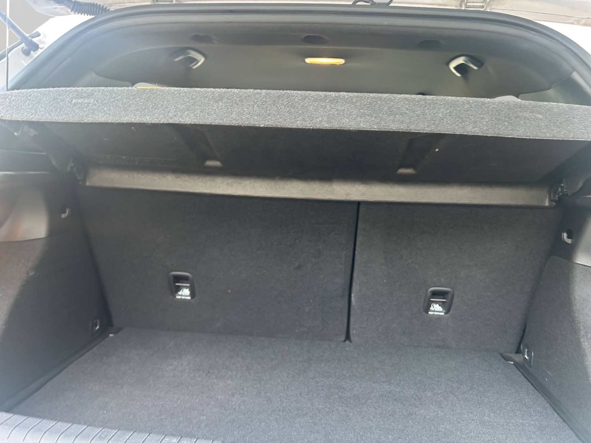 HYUNDAI i20 1.0 T-GDi Amplia-image-10
