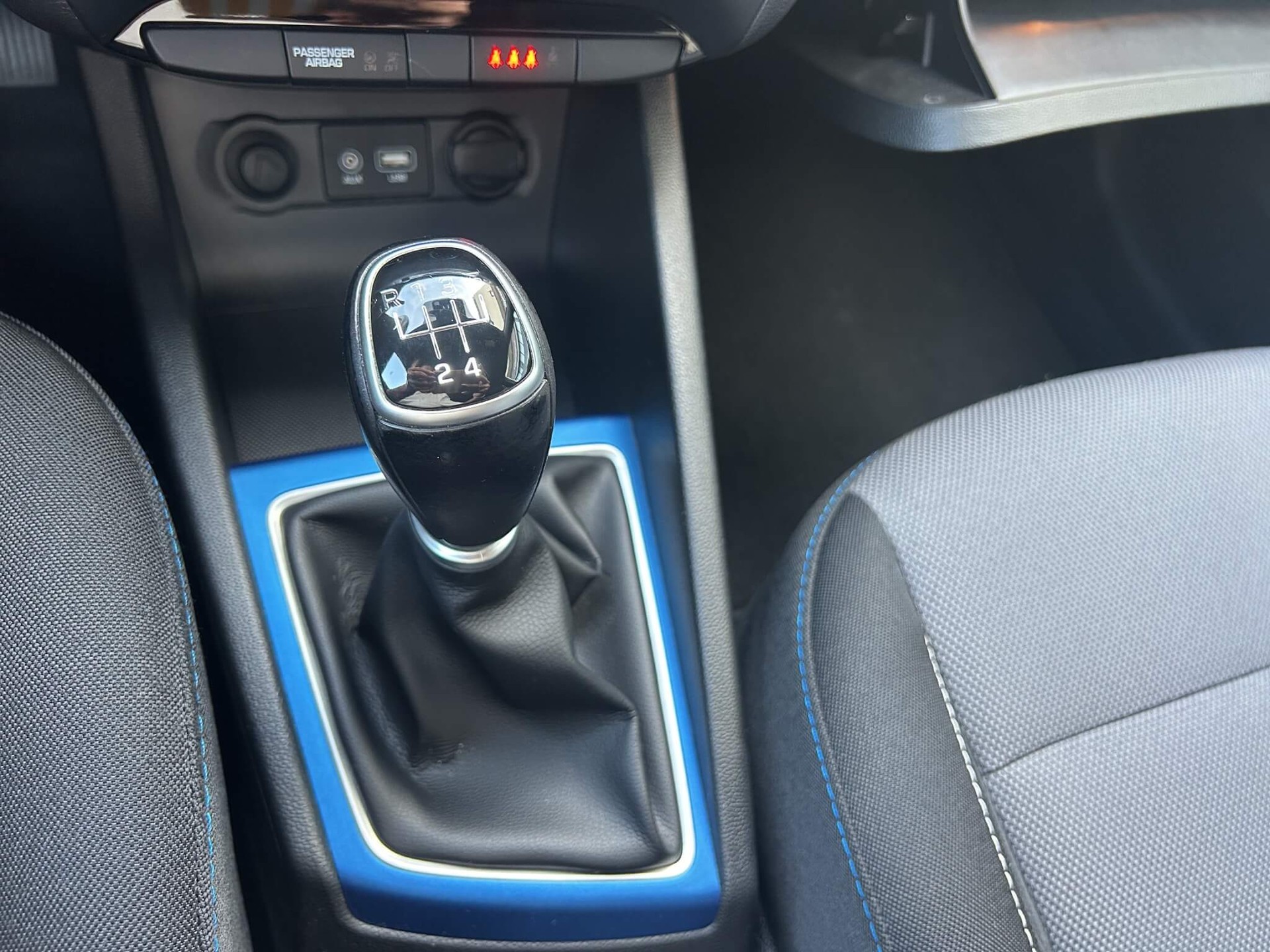 HYUNDAI i20 1.0 T-GDi Amplia-image-13