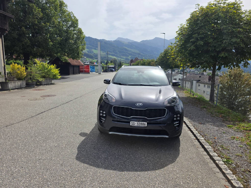 KIA Sportage 2.0 CRDi Style GT-Line-image-1