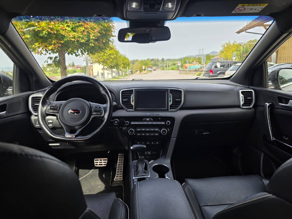 KIA Sportage 2.0 CRDi Style GT-Line-image-5