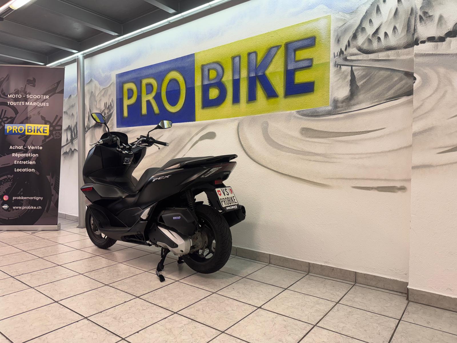 HONDA PCX 125-showroom-element-3