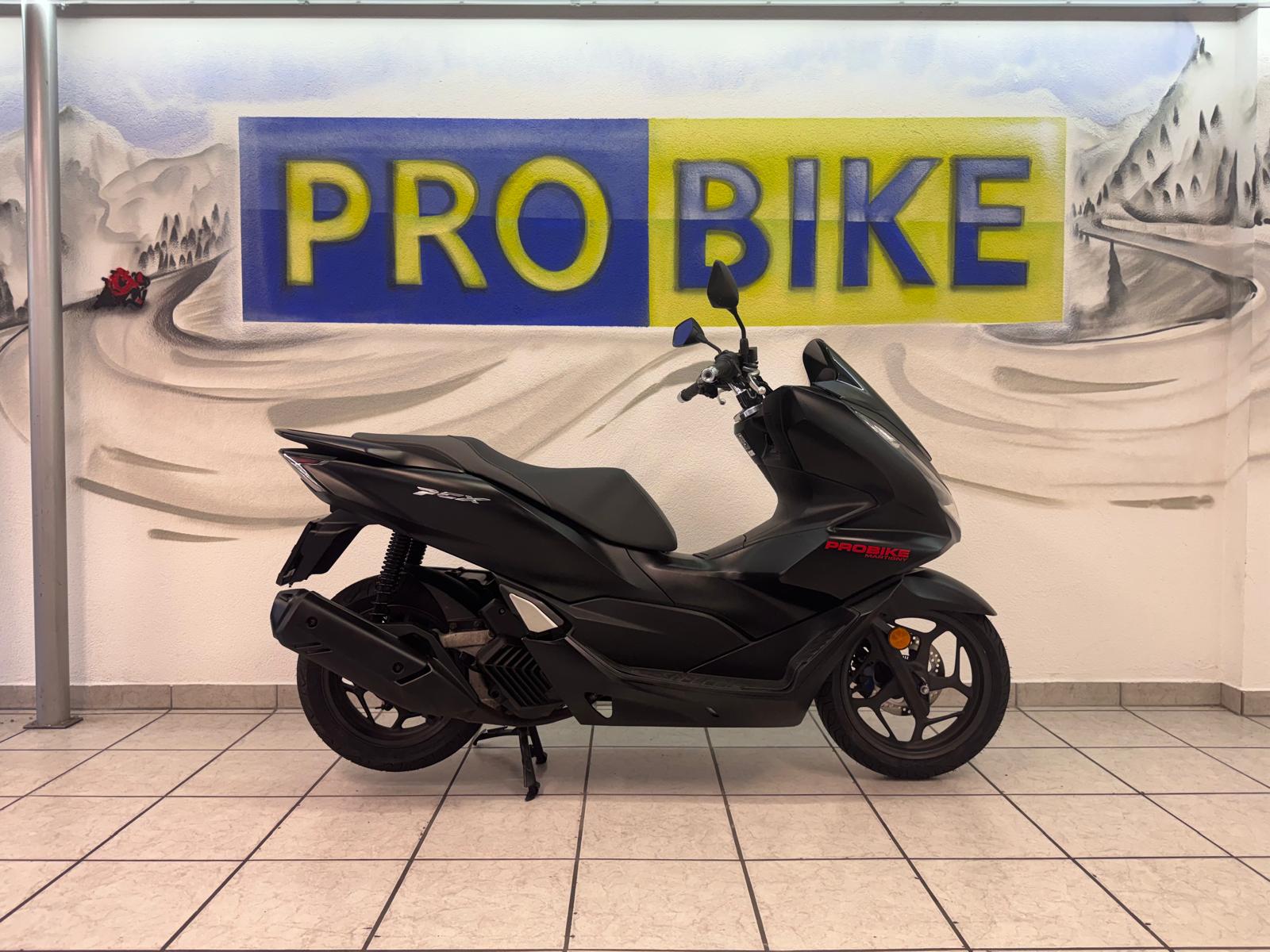 HONDA PCX 125-showroom-element-1