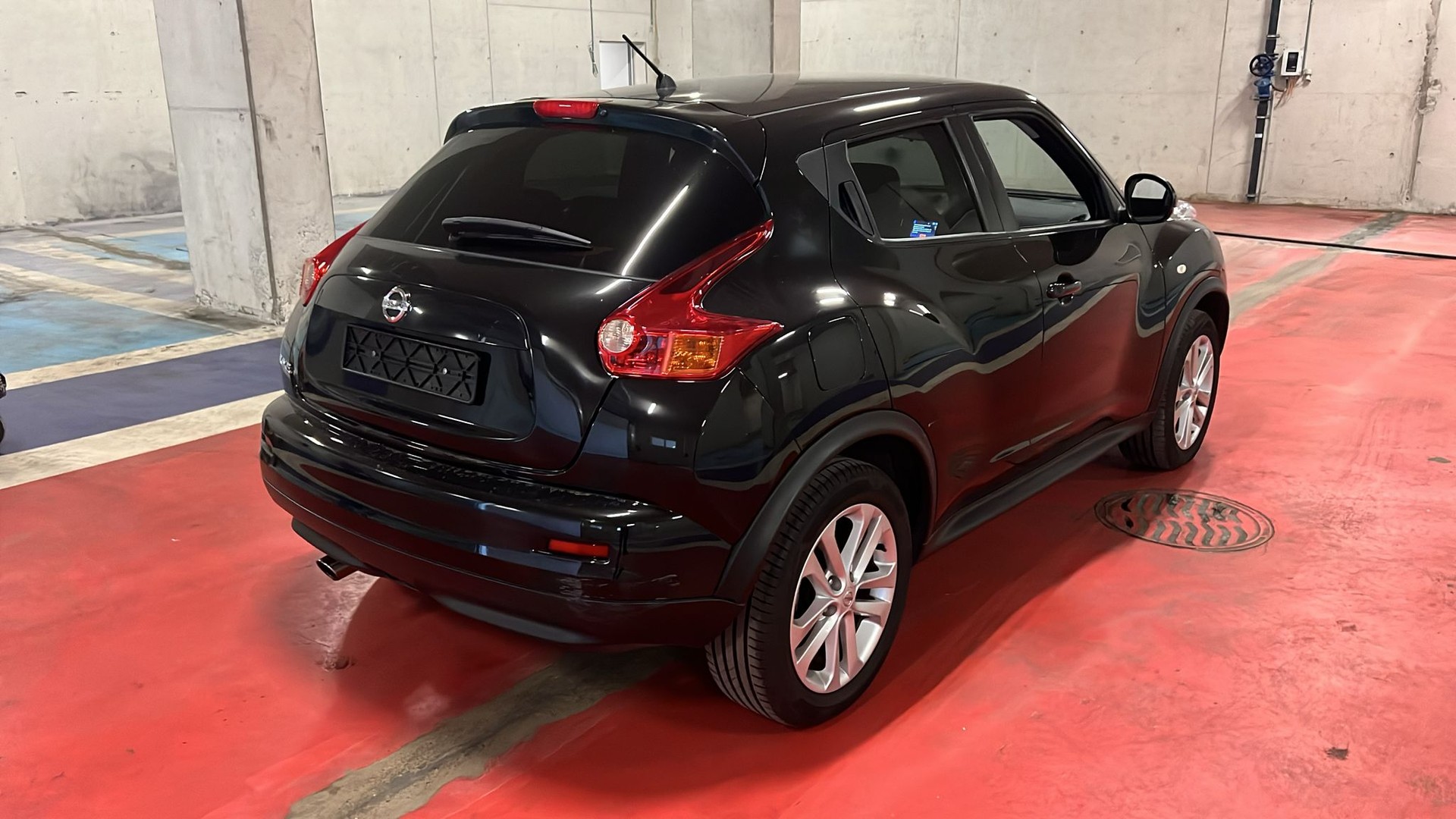 NISSAN Juke 1.6 DIG-T tekna 4x4 Xtronic M-CVT-image-1