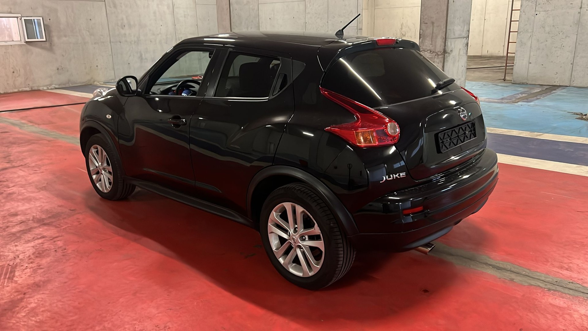 NISSAN Juke 1.6 DIG-T tekna 4x4 Xtronic M-CVT-image-2