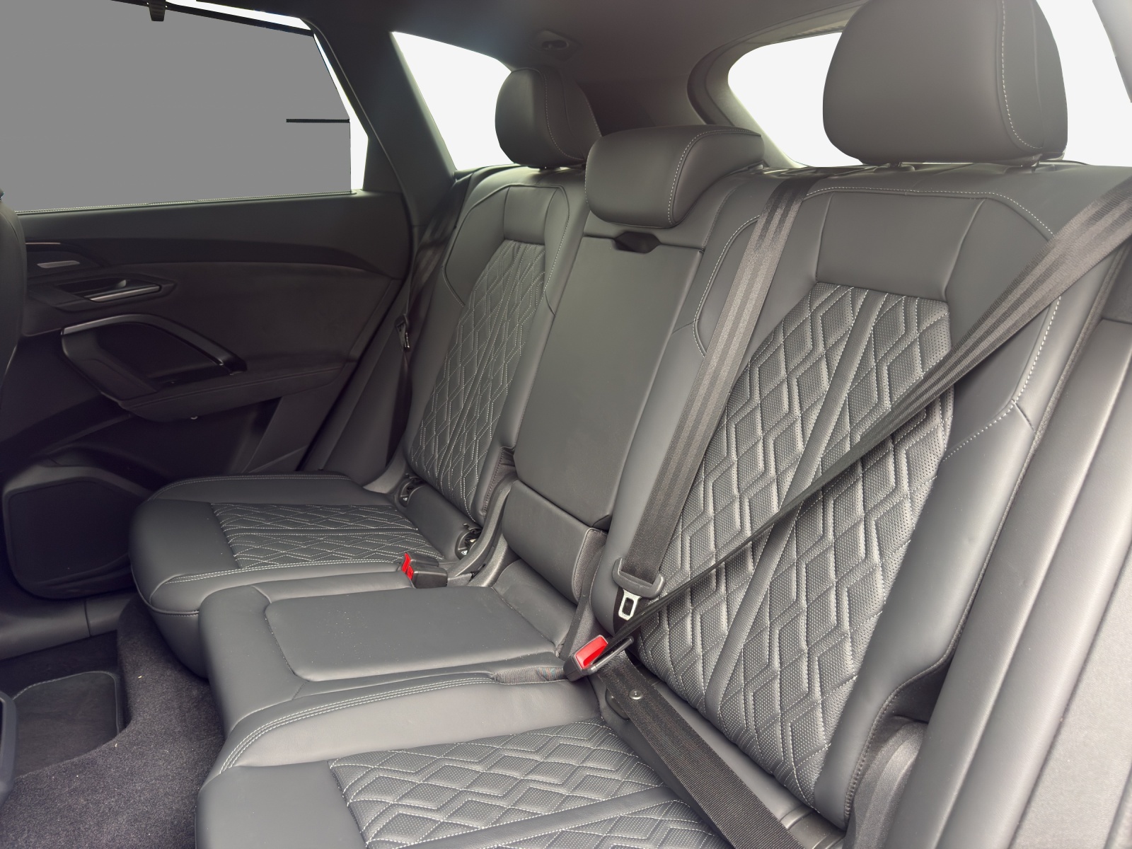 AUDI SQ5 TFSI quattro S-tronic-image-11