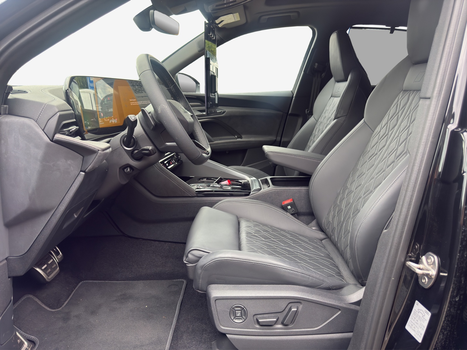 AUDI SQ5 TFSI quattro S-tronic-image-7