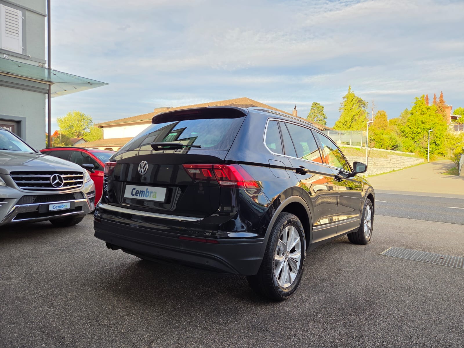 VW Tiguan 2.0TSI Comfortline 4Motion DSG-image-4