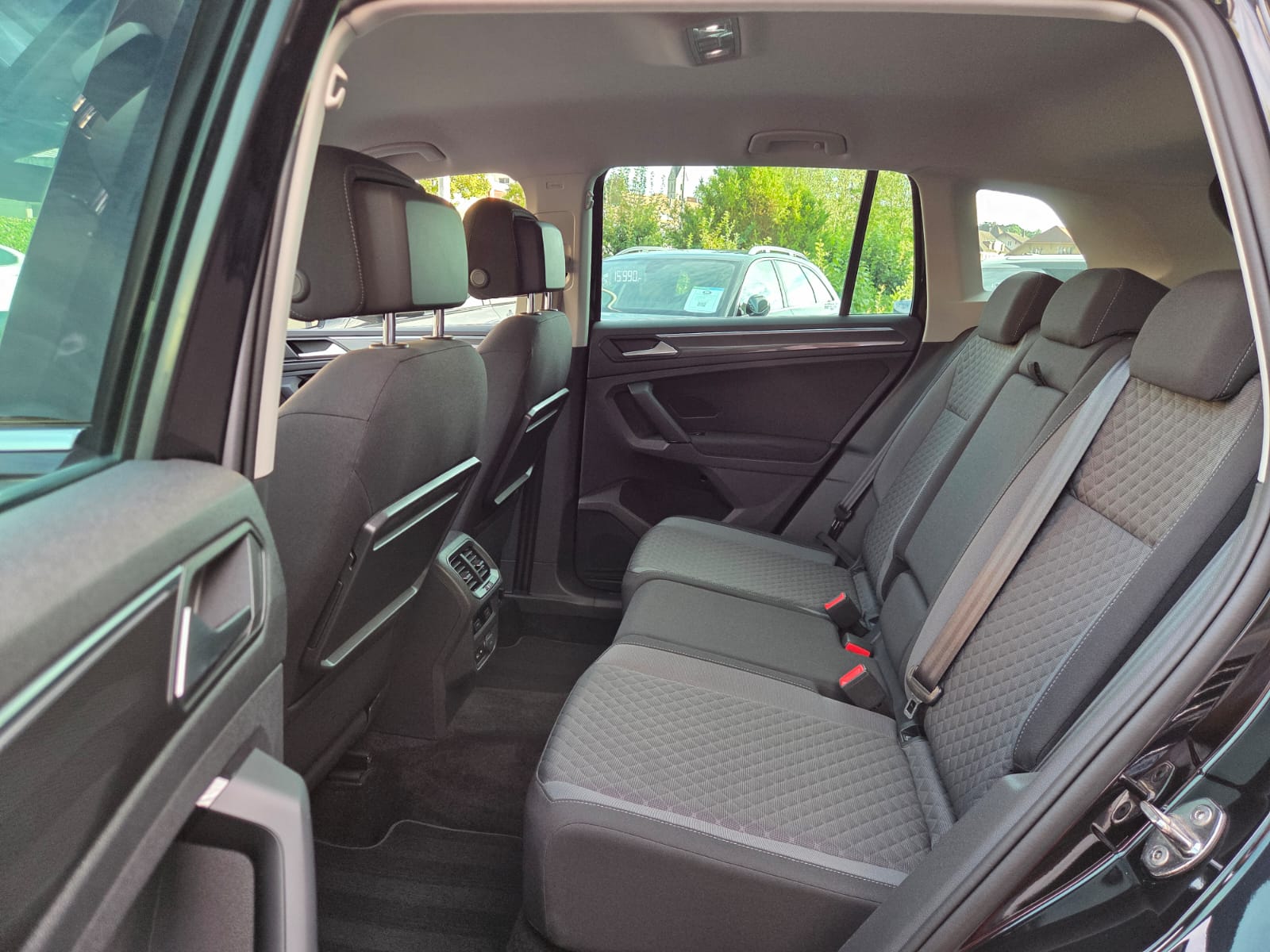 VW Tiguan 2.0TSI Comfortline 4Motion DSG-image-12