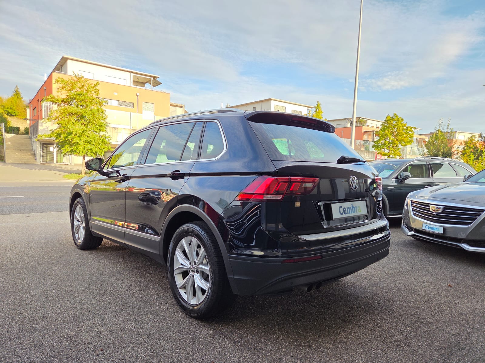 VW Tiguan 2.0TSI Comfortline 4Motion DSG-image-2