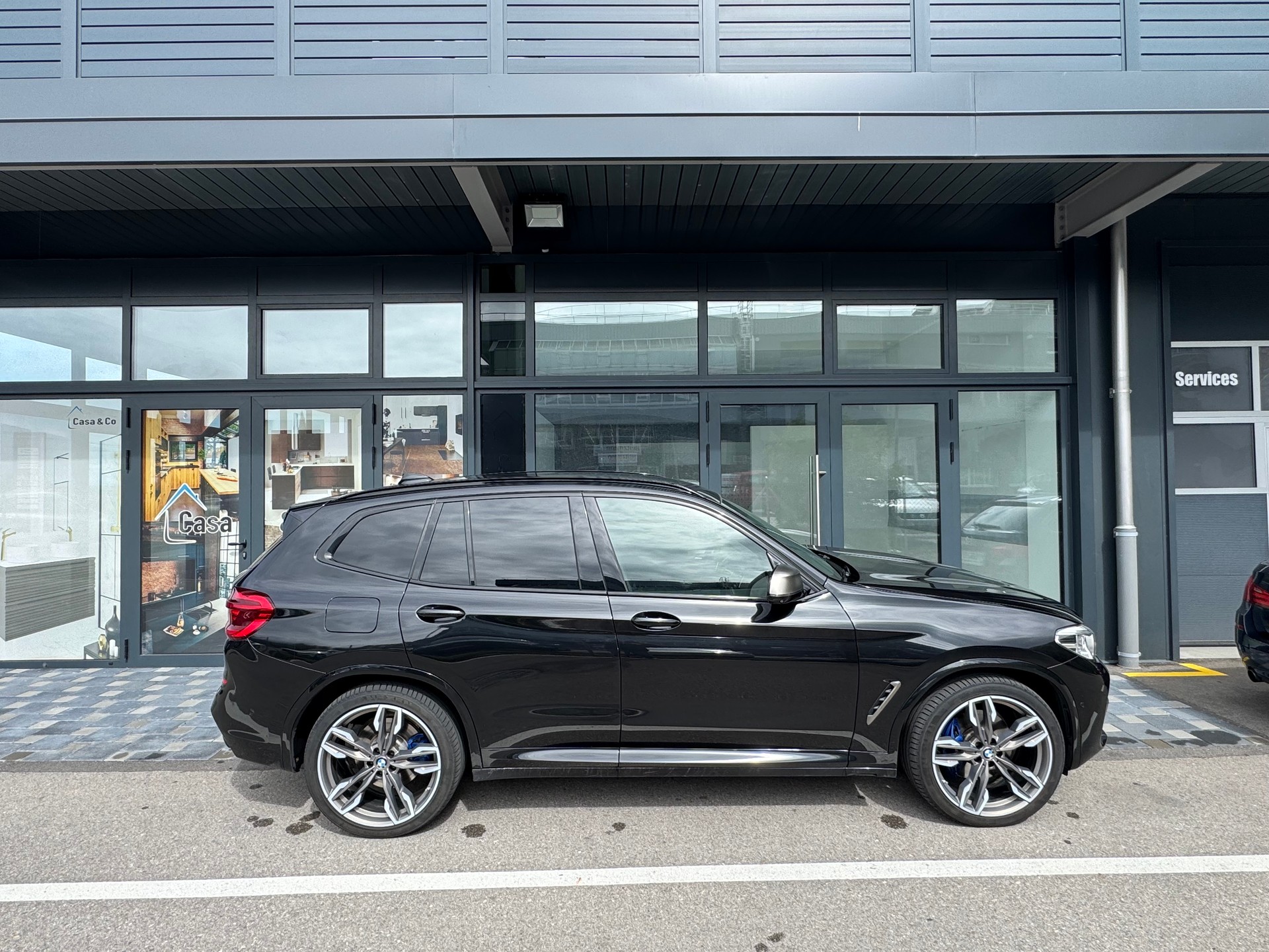 BMW M40i xDrive Steptronic-image-0