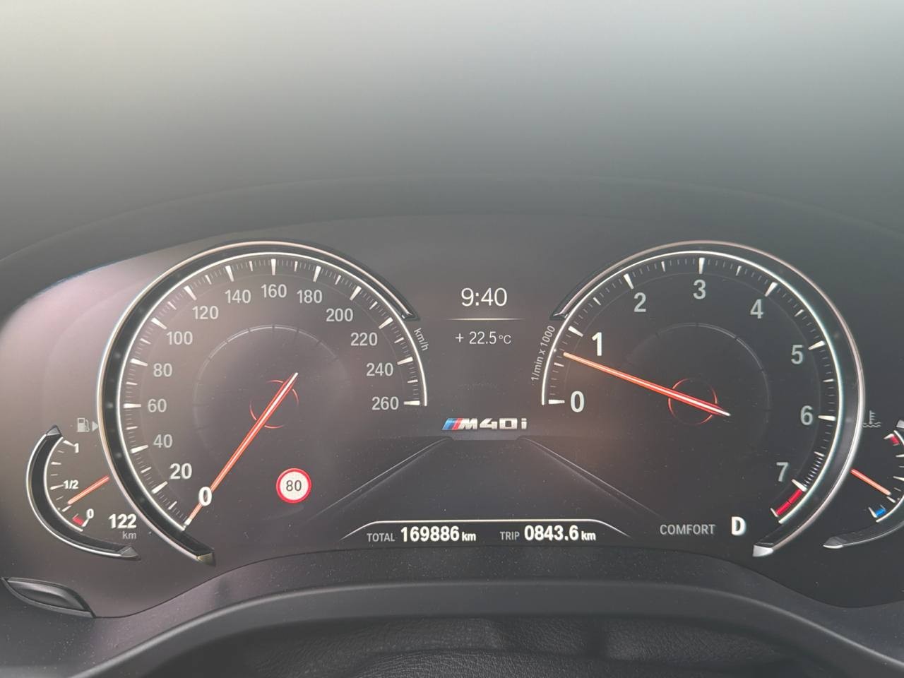 BMW M40i xDrive Steptronic-image-5