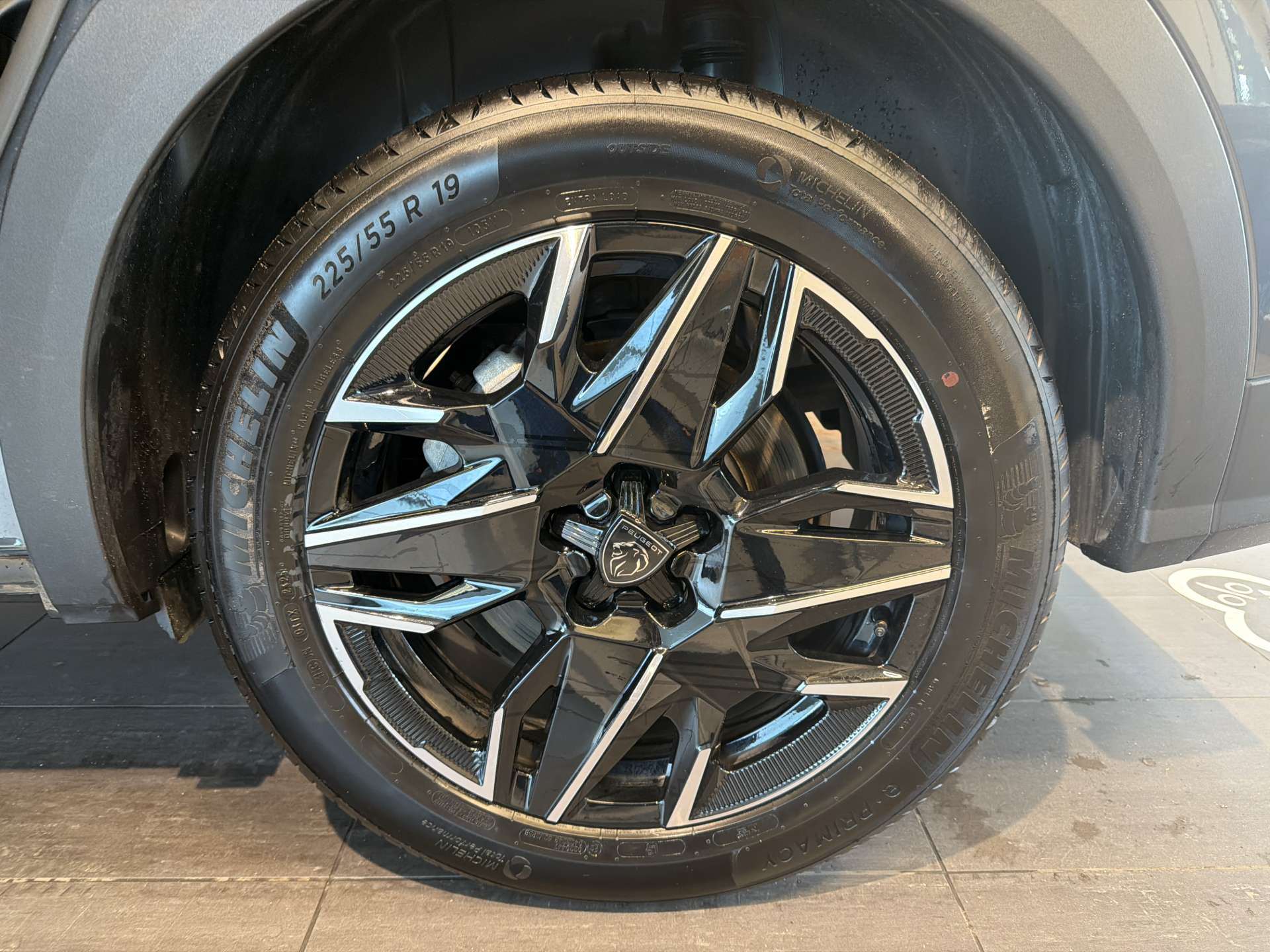 PEUGEOT 5008 145 Hybrid GT 7-Plätzer e-DCS-Automat-image-7