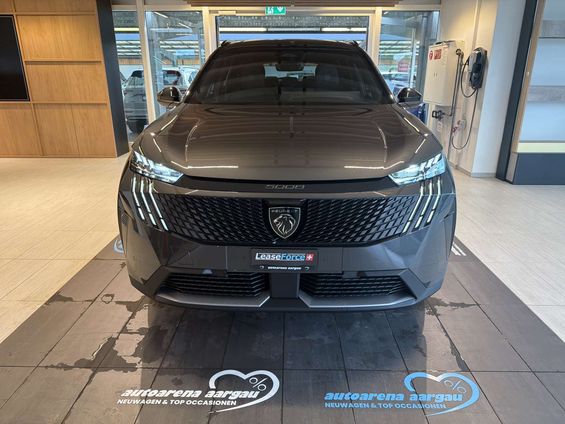 PEUGEOT 5008 145 Hybrid GT 7-Plätzer e-DCS-Automat-image-9