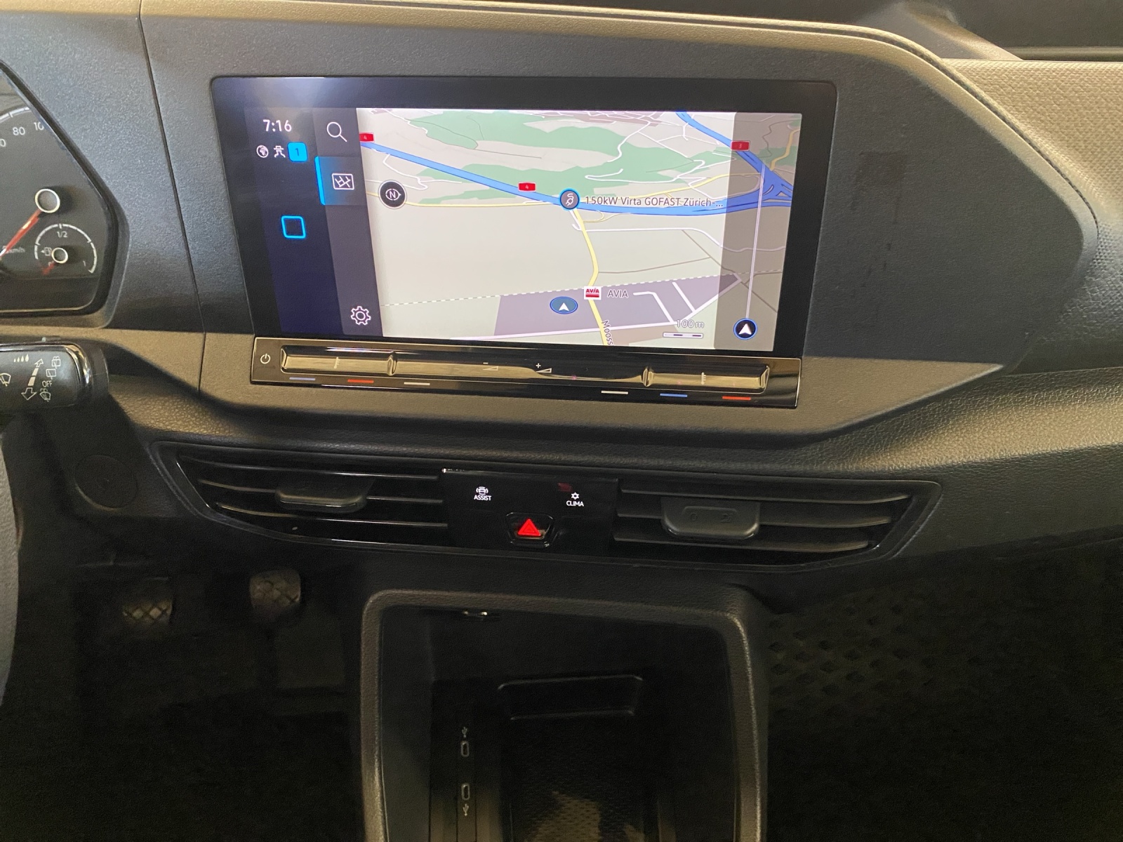 VW Caddy 2.0 TDI-image-10
