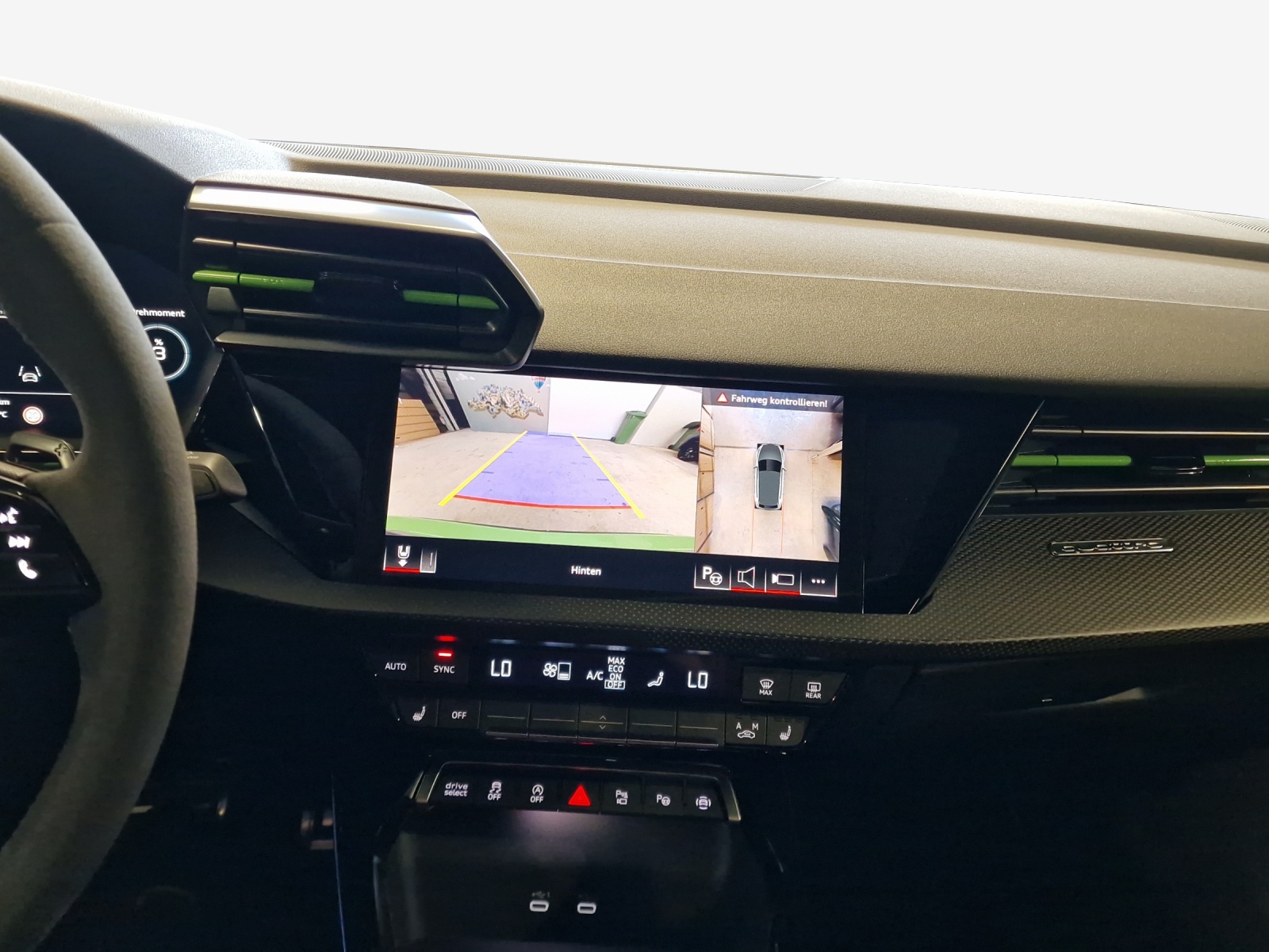 AUDI RS3 Sportback 2.5 TSI quattro S-tronic-image-15