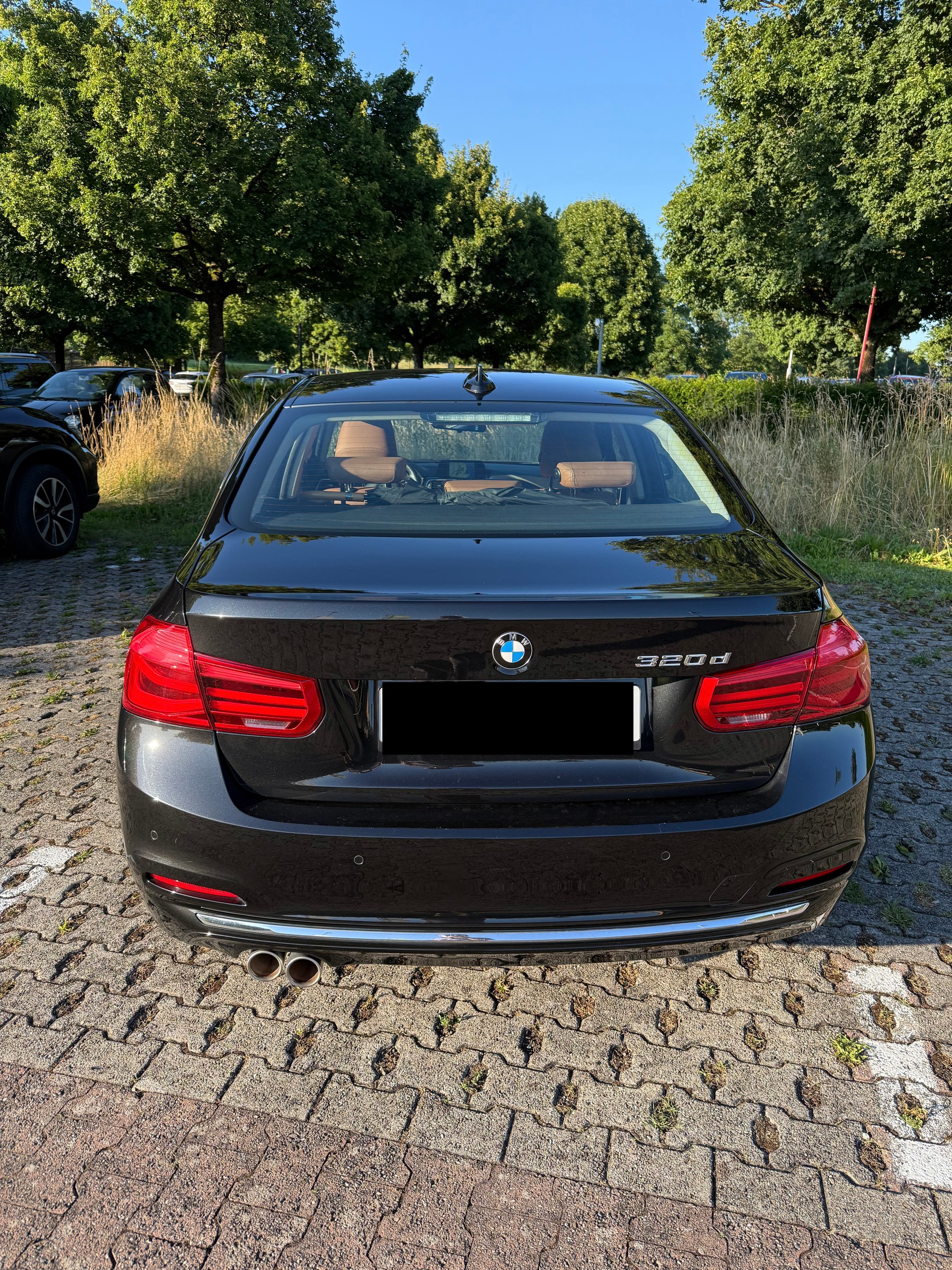 BMW 320d-image-0